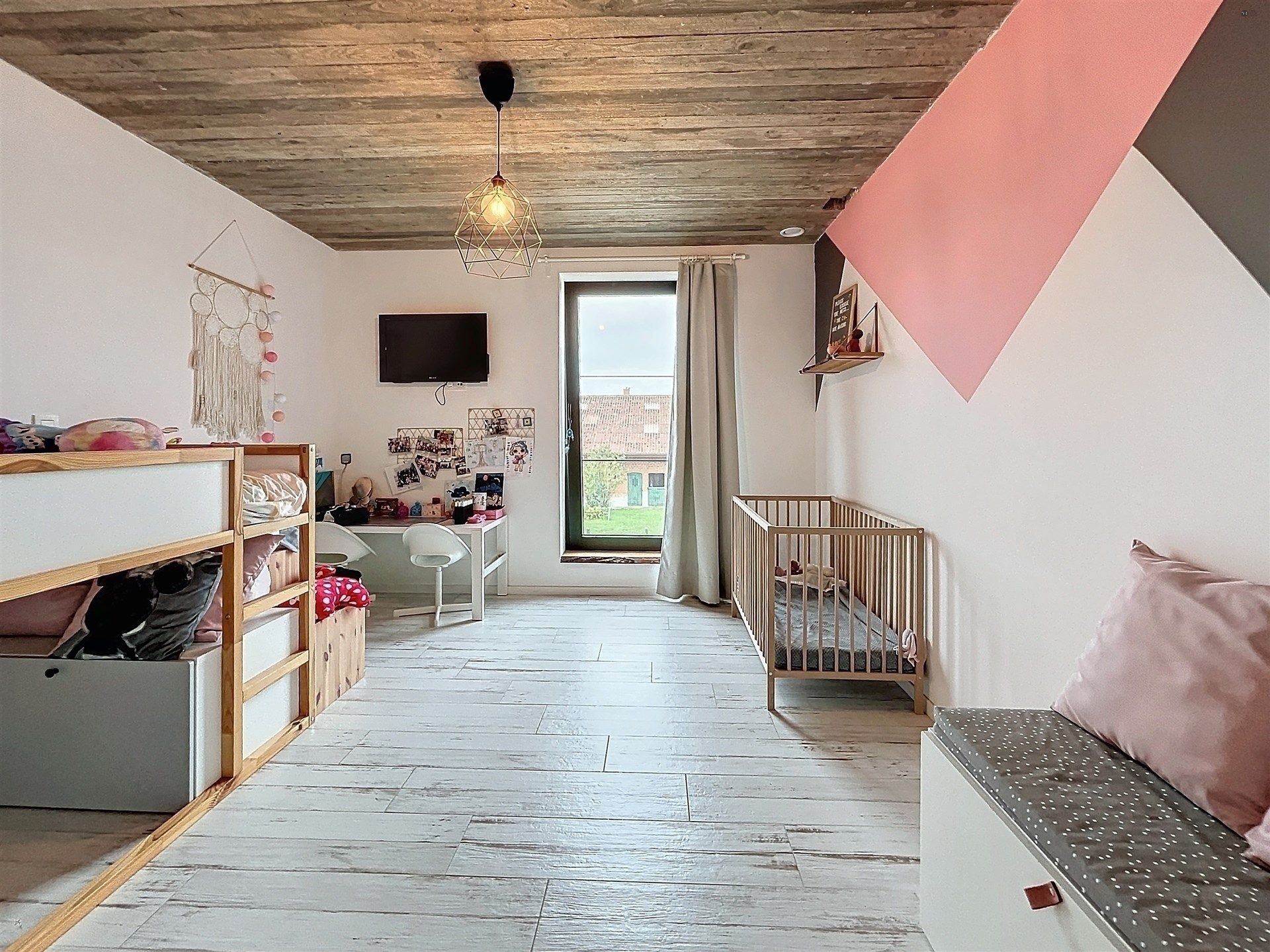 Energiezuinige open bebouwing met drie slaapkamers en garage op perceel van 575m² foto 13