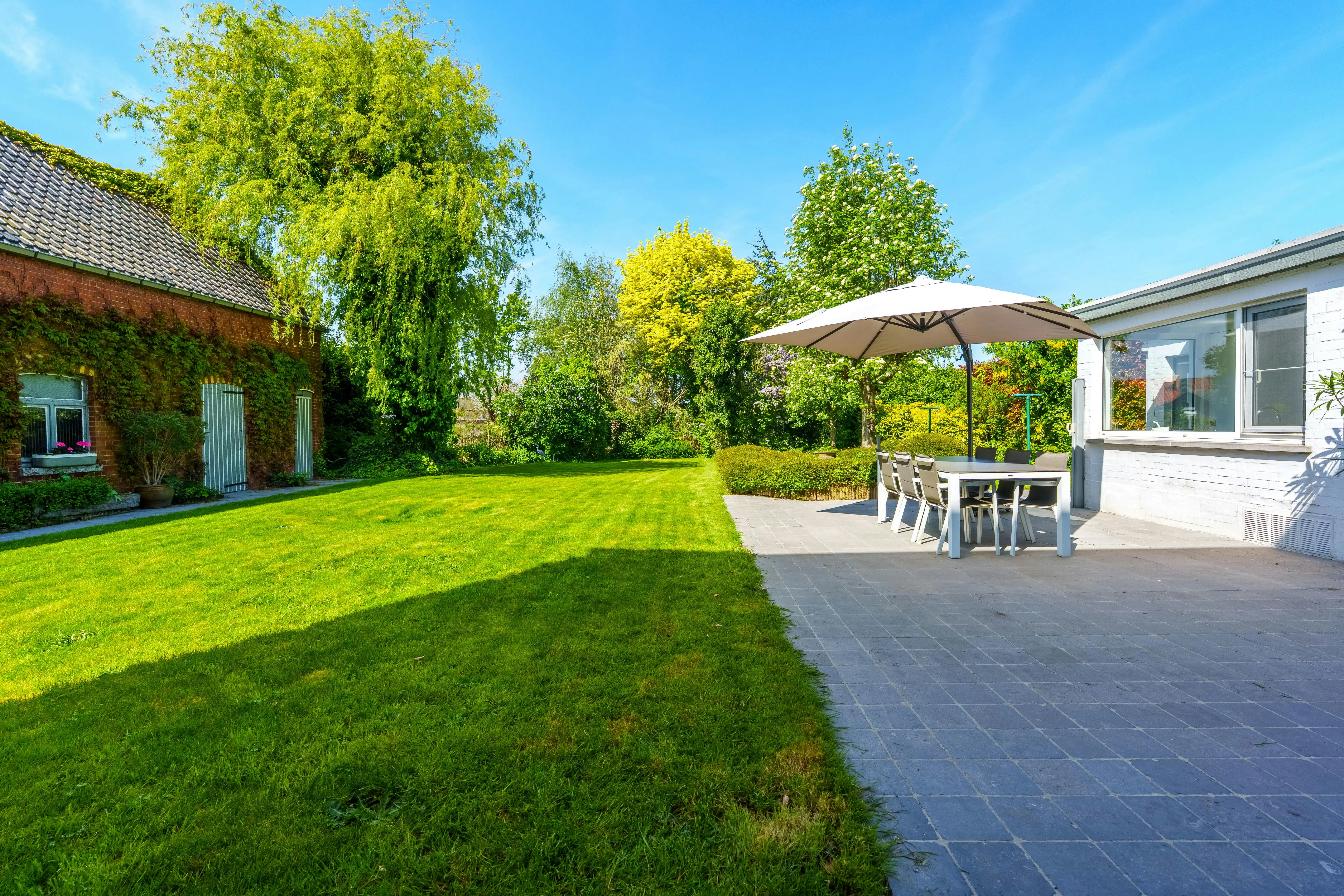 Uniek herenhuis met knappe tuin en bijgebouw in Moorslede foto 17