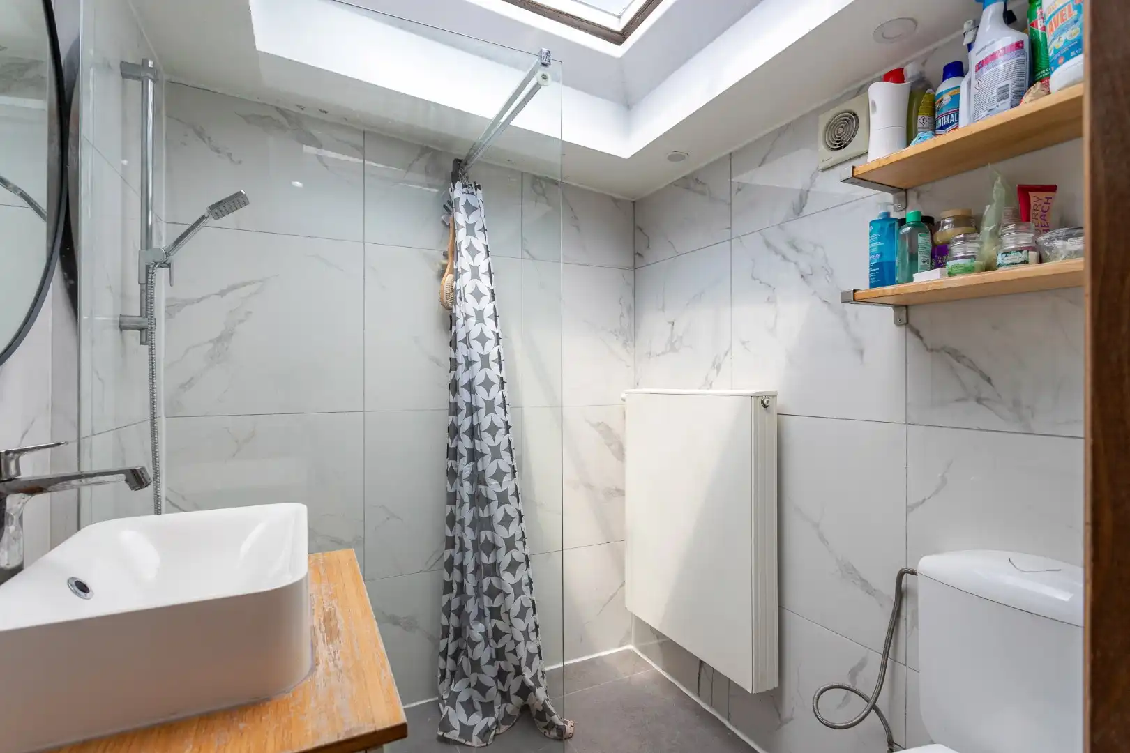 Instapklare woning met 4 slpks en binnenkoer op uitstekende ligging in centrum Halle foto 10