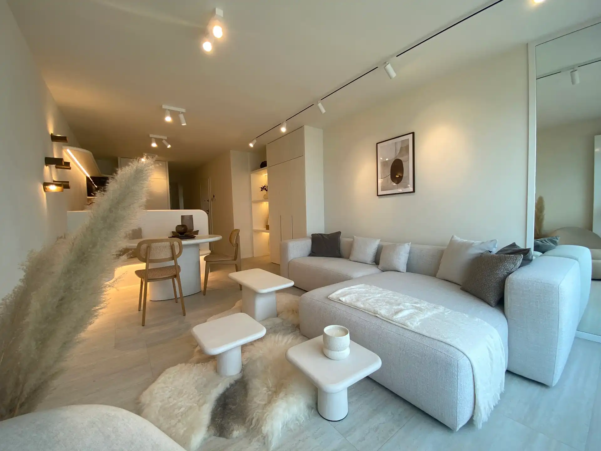 Prachtig gerenoveerd appartement met zicht op zee! foto {{pictureIndex}}