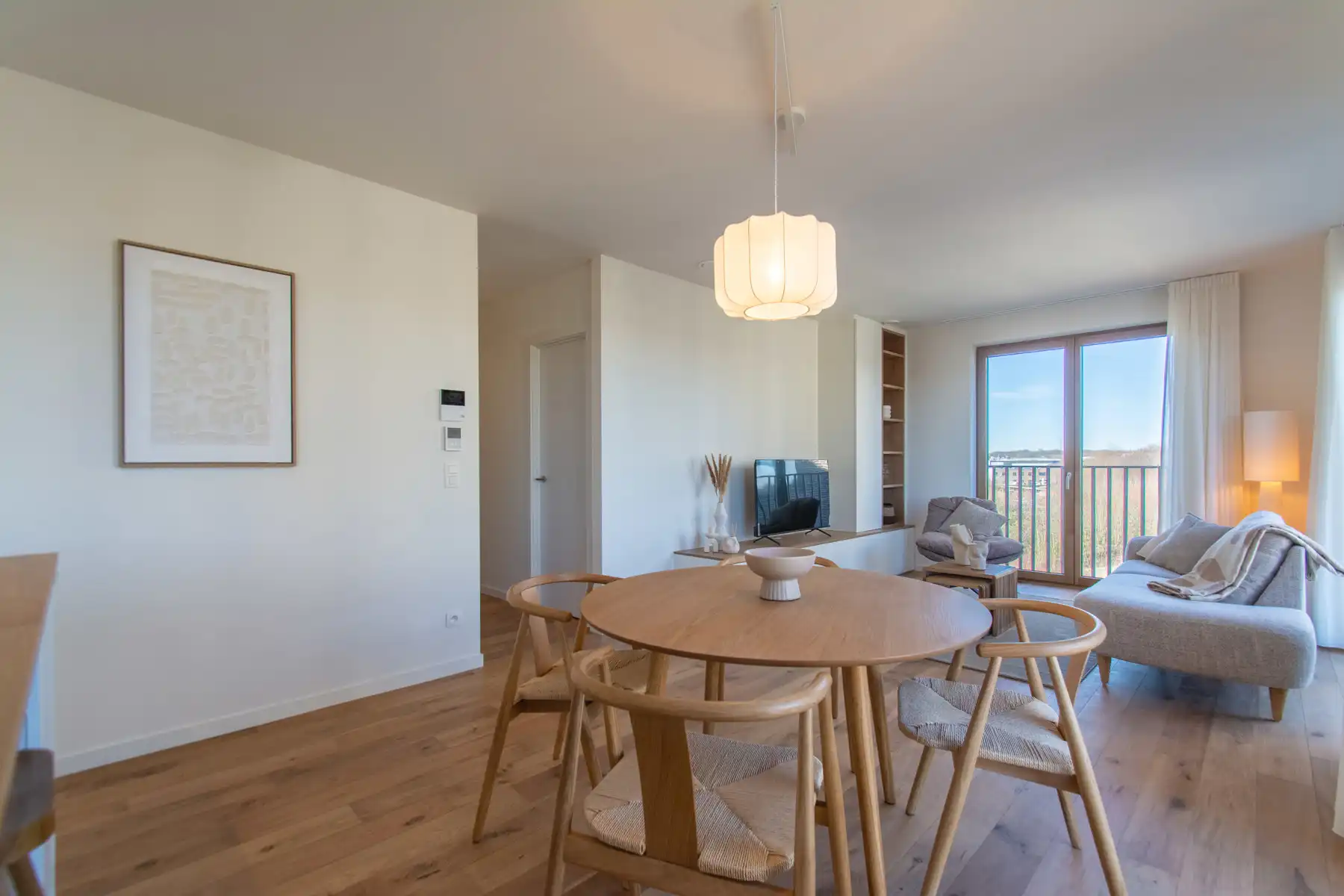 Rustig en comfortabel 2slpk appt. met mooi terras  foto 5