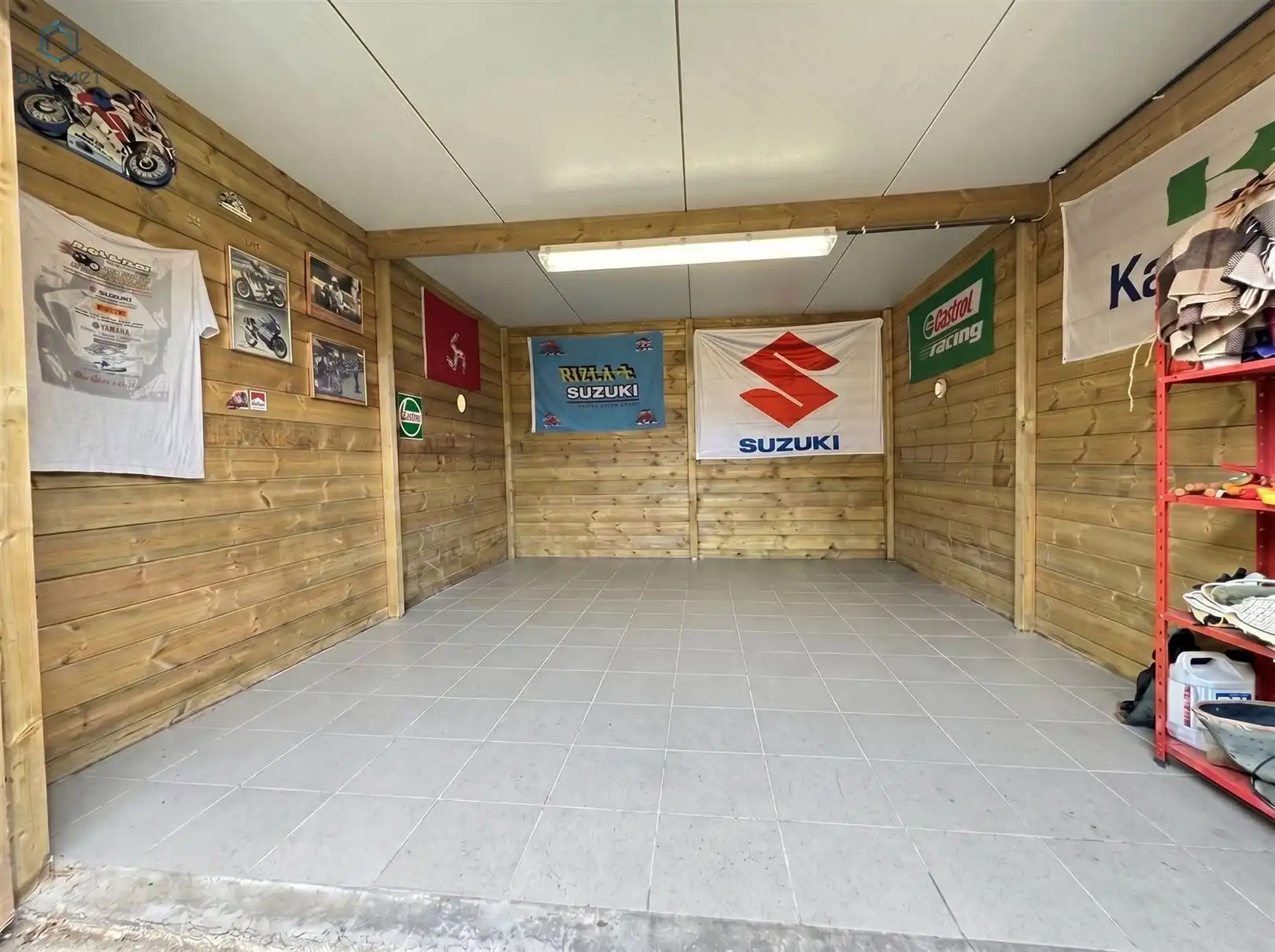 Instapklare woning met garage en tuin foto 23
