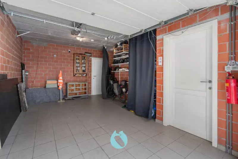 Rustig gelegen tweeslaapkamerappartement te huur in Zelzate foto 12