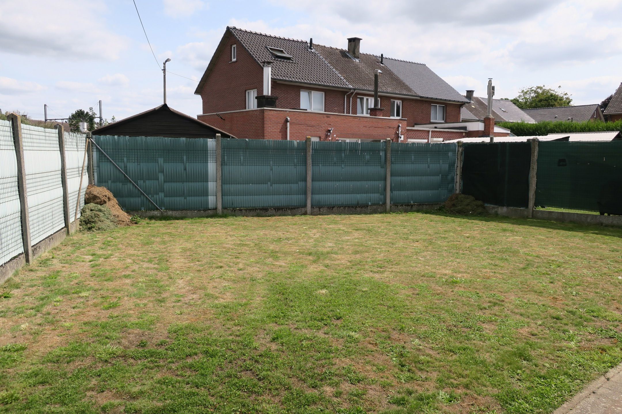 Ruime gezinswoning met 3 slaapkamers en tuin foto 10