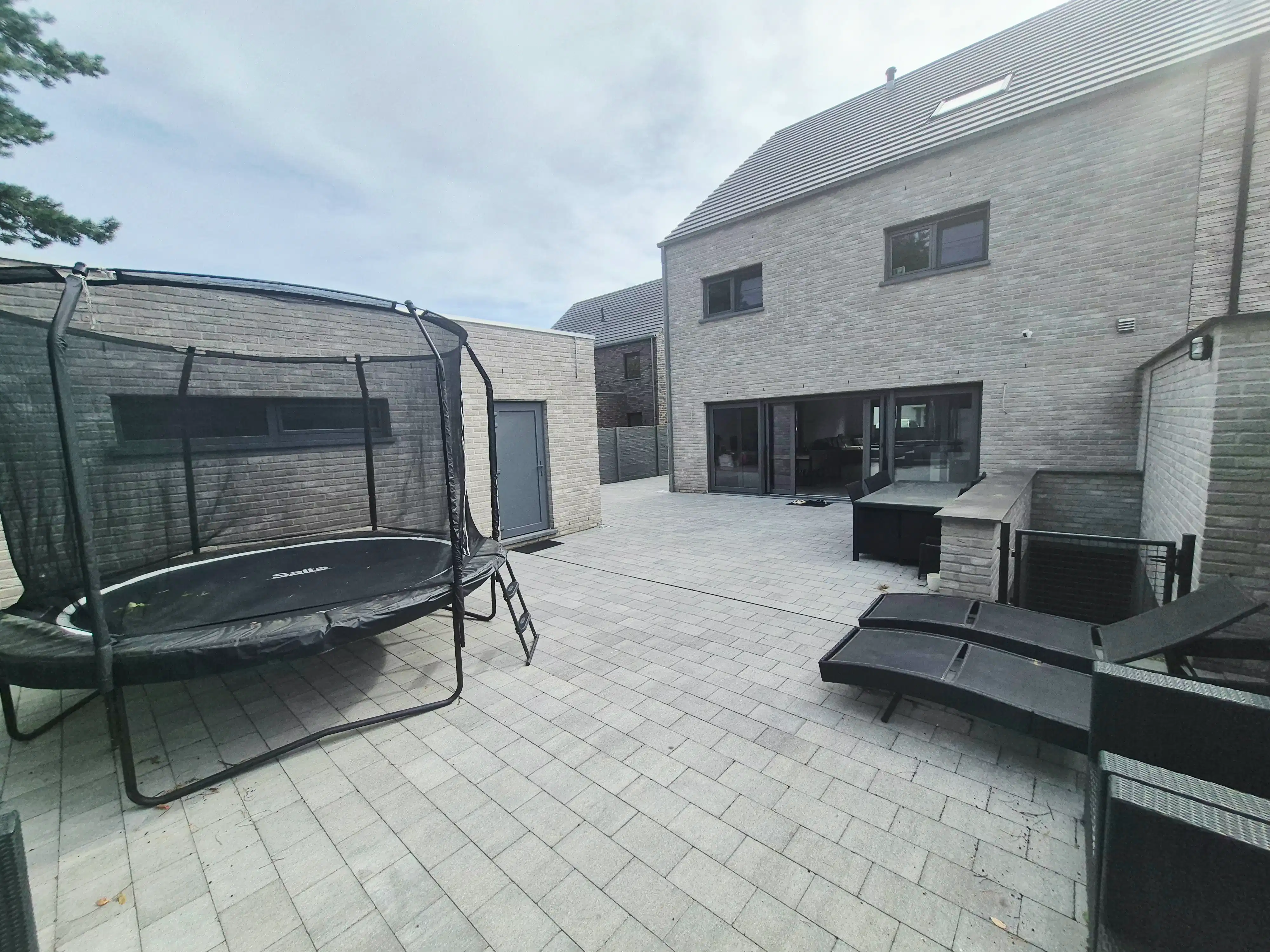 EXCLUSIEF & INSTAPKLAAR | ±385 M² | 5 SLAAPKAMERS | E-PEIL 9 | GEOTHERMIE foto 15