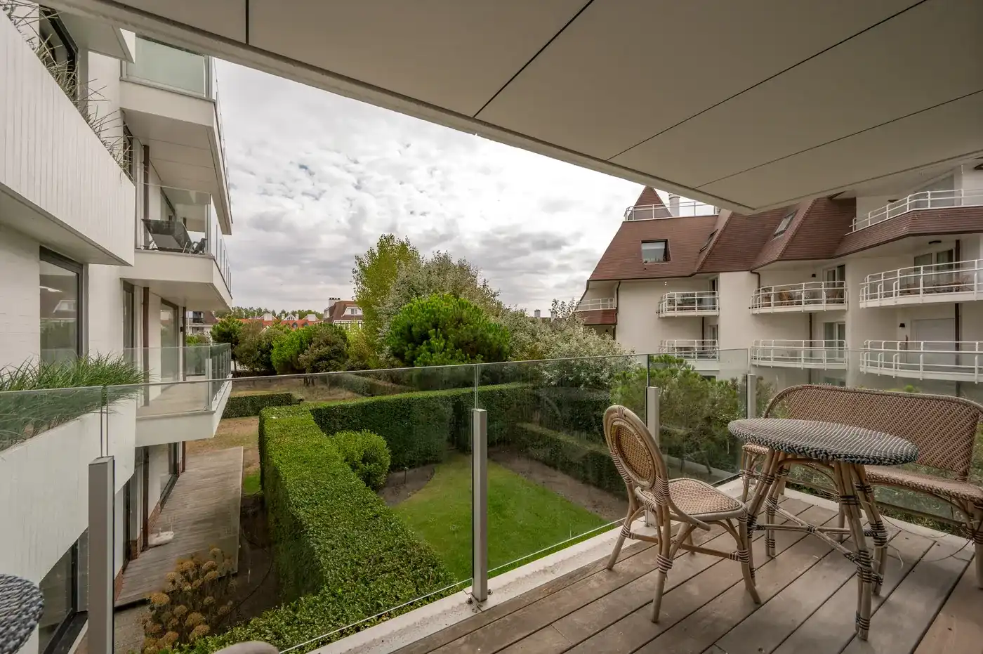 Royaal villa-appartement met frontaal zeezicht, aan de Wandeldijk in het Zoute foto 7