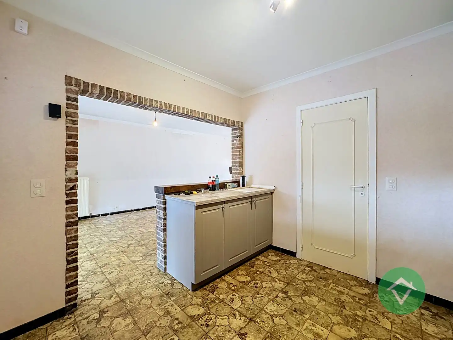 Woning met 3 slaapkamers en garage te Zedelgem foto 8