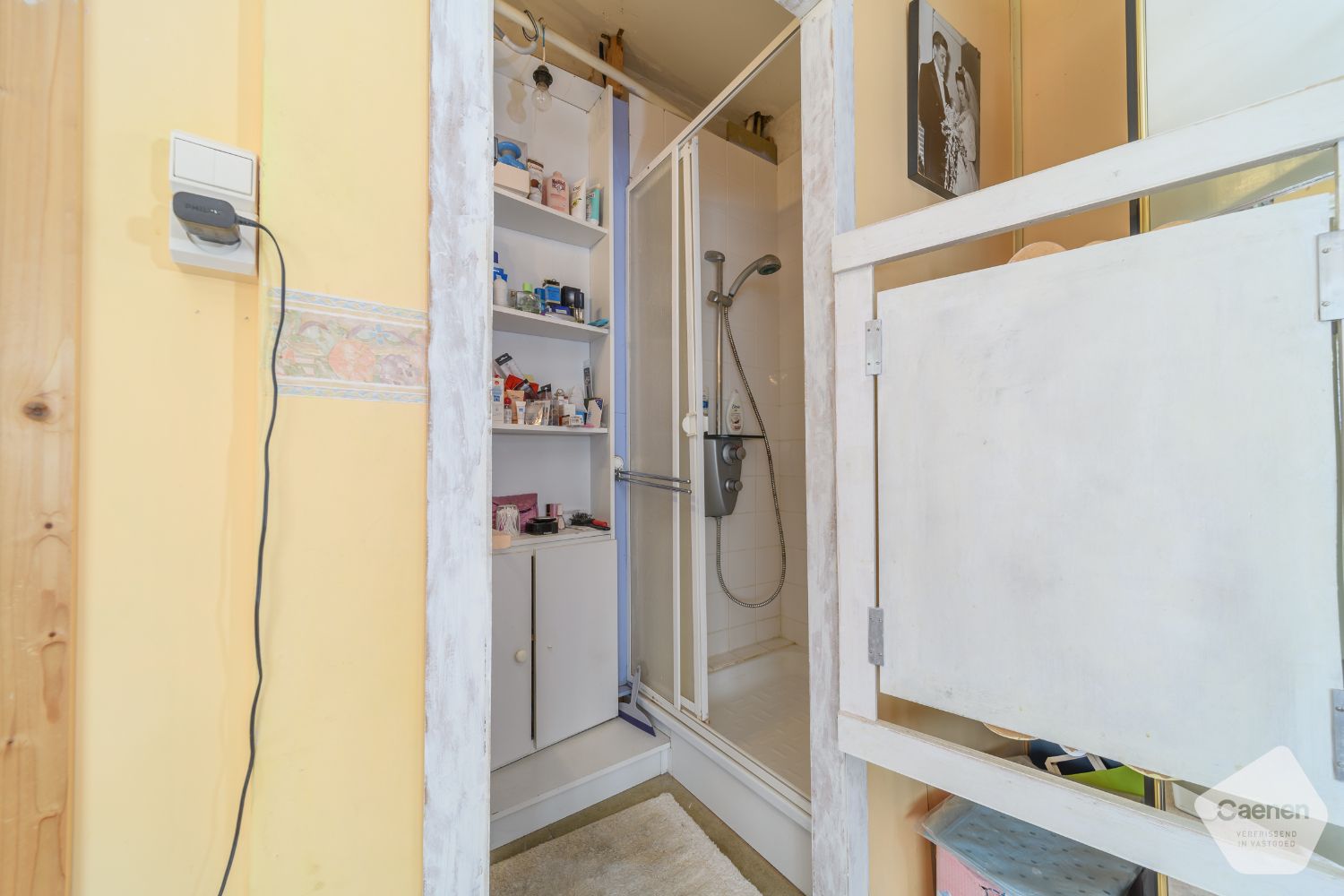 Authentieke Halfopen Villa op Wandelafstand van Zee en Winkels – Te Renoveren naar Eigen Smaak foto 12