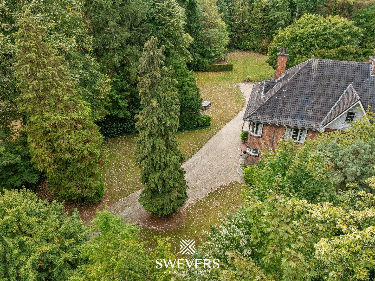 Karaktervolle ingenieurswoning met zes slaapkamers te Heusden-Zolder foto 47