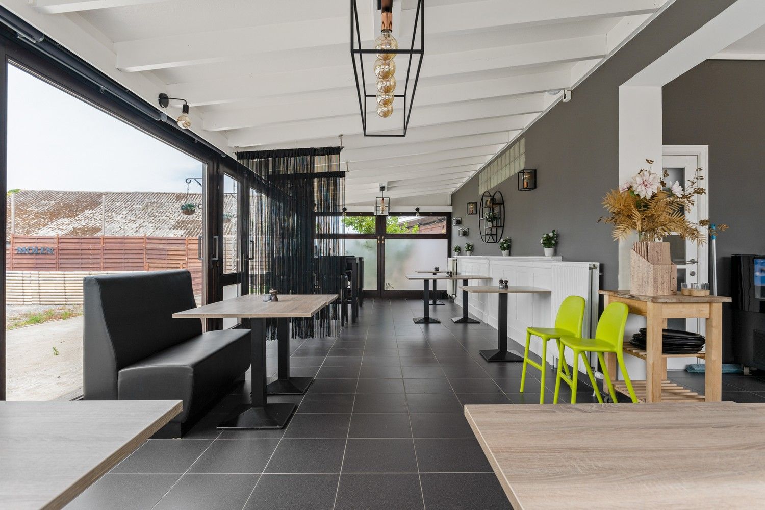 Renovatieproject met potentieel voor ruime ééngezinswoning te Putte foto 4