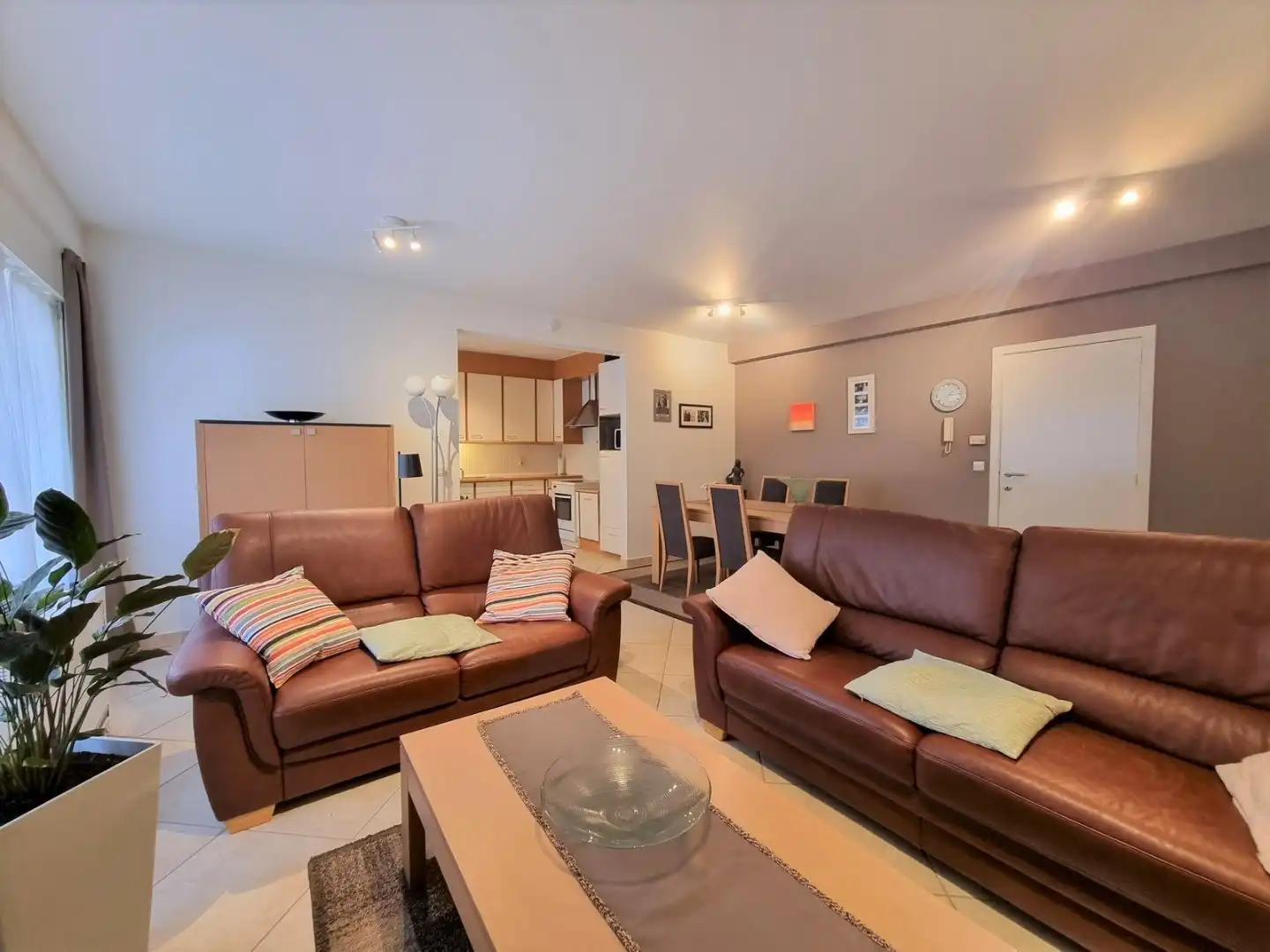 Goed gelegen, ruim  appartement met 3 slaapkamers en zonnige tuin - Heist foto 4