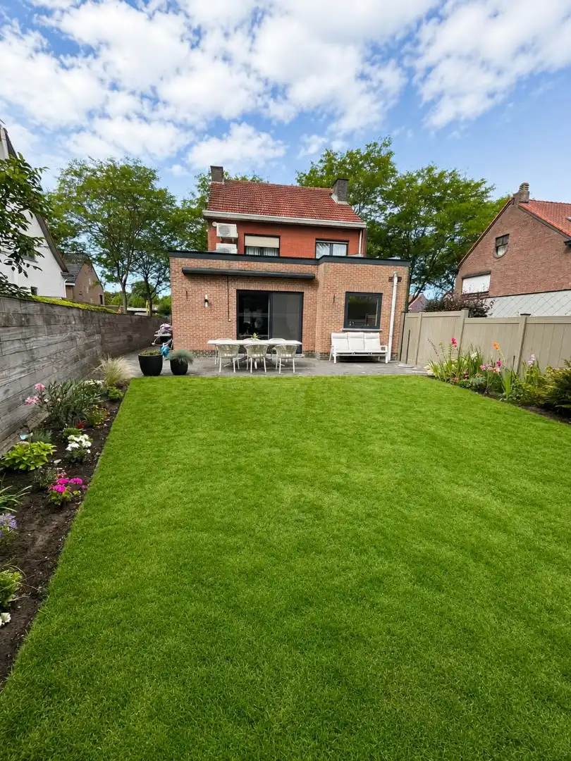 Gerenoveerde halfopen bebouwing met 4 slaapkamers, bureau, tuin en garage in Brasschaat foto 28