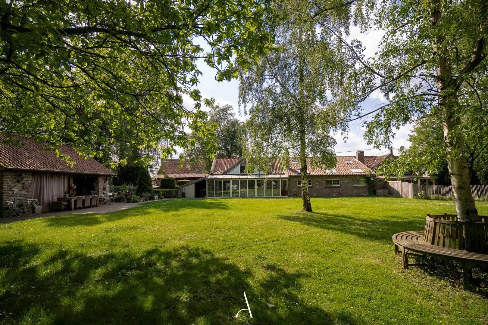 Authentieke langegevelhoeve op ruim 1 hectare in landelijke omgeving van Molenbeersel foto 16