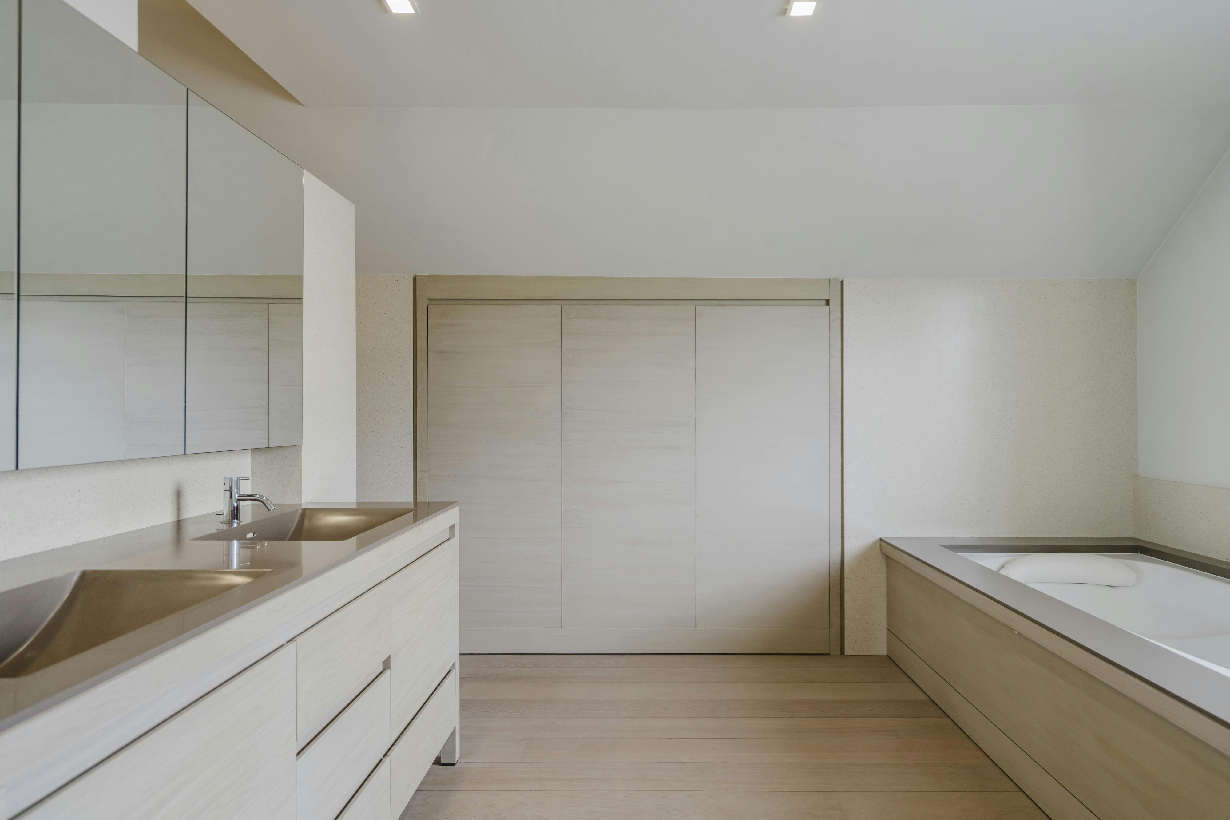 Ruime, gerenoveerde villa op 1327 m² met zuidgerichte tuin in rustige villawijk foto 22