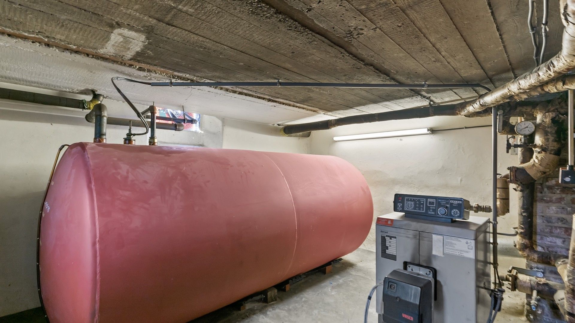 Te renoveren half-open woning met 3 slpks op een perceel van 20a 75ca vlakbij de Nederlandse grens foto 22