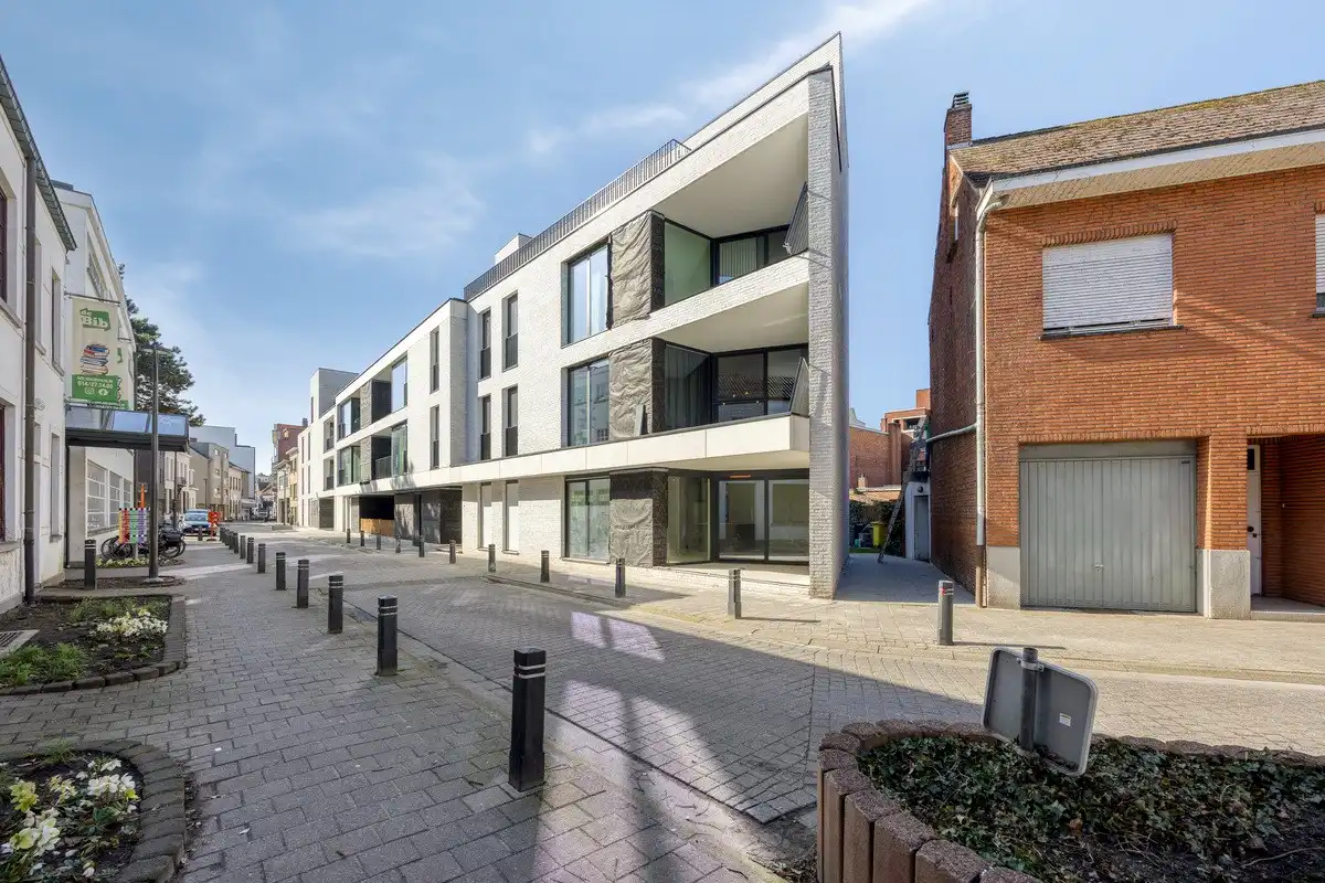 Zeer recent tweeslaapkamerappartement op een rustige ligging in hartje centrum. foto 18