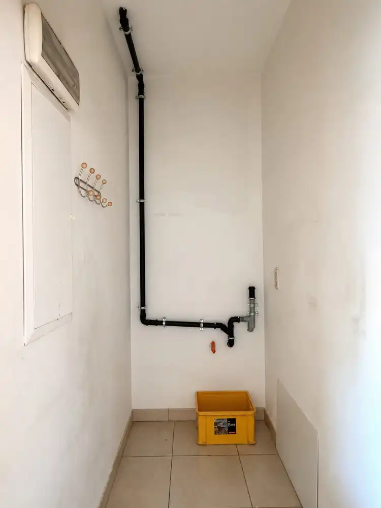 Instapklaar en energiezuinig éénslaapkamer doorzons appartement in het centrum van Eke foto 4