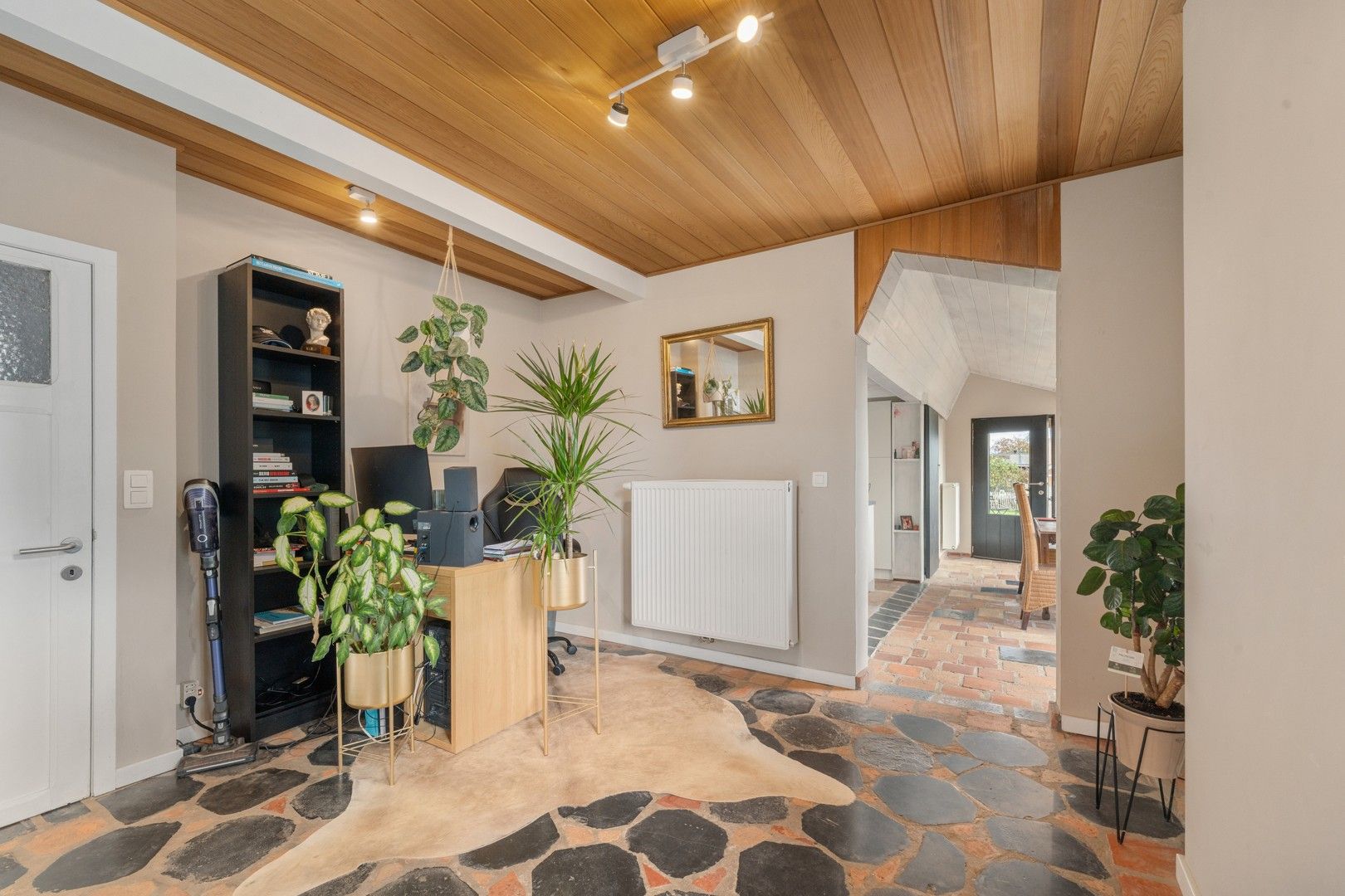 Instapklare, karaktervolle woning op 698 m² foto 8