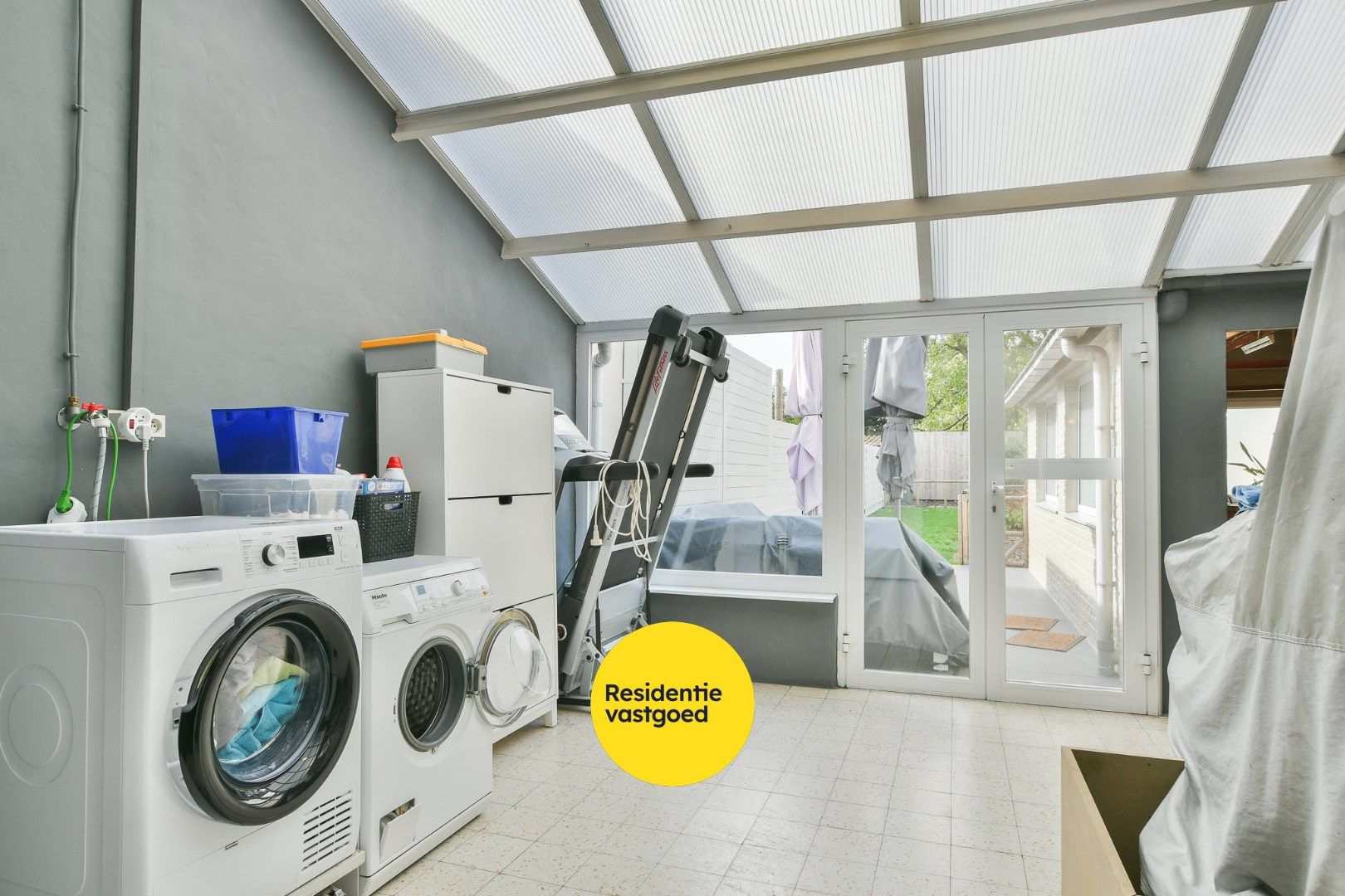 Verzorgde gezinswoning met zonnige tuin te St-Michiels foto 8