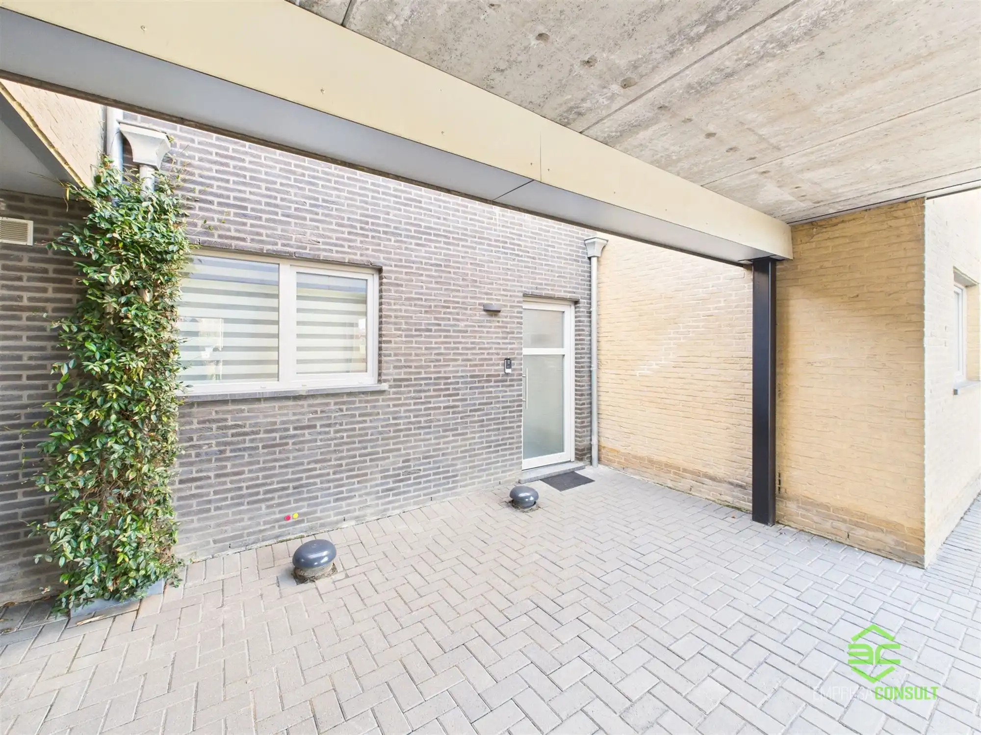 Instapklare gezinswoning met 3 slpk op 1km van het centrum! foto 2