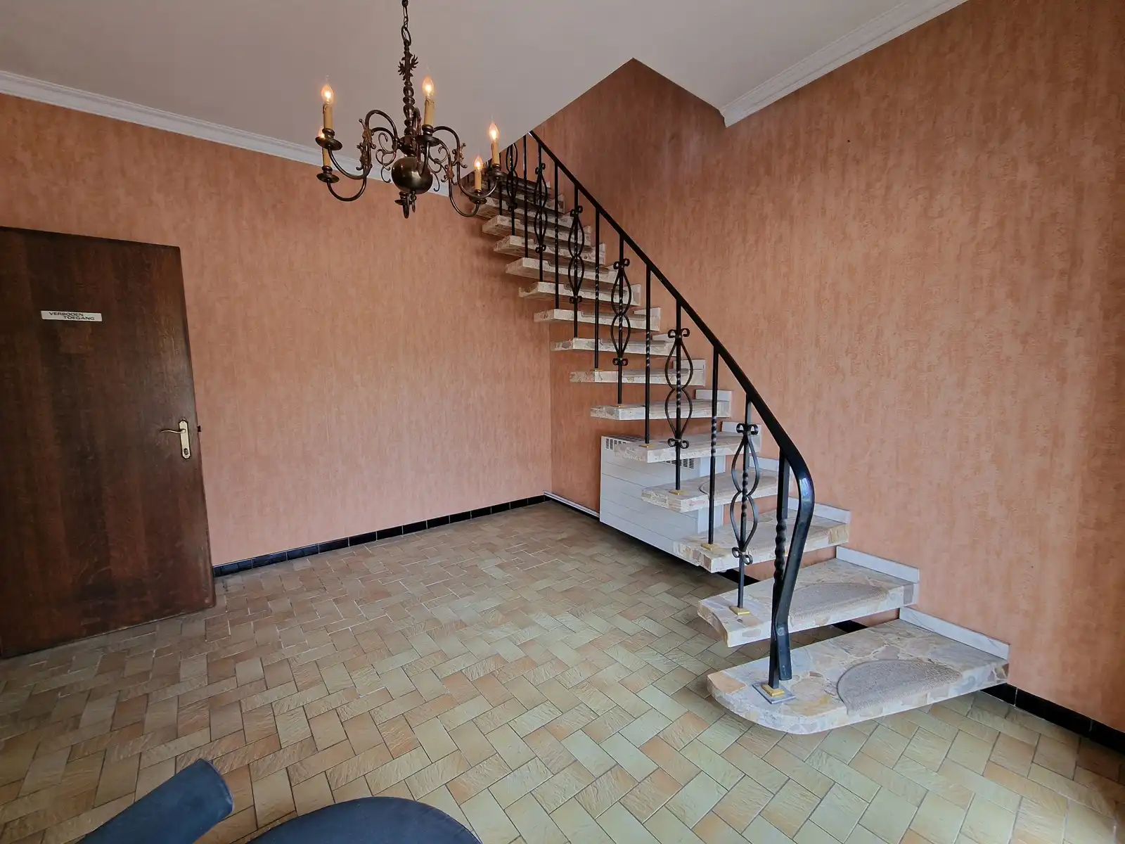 Polyvalente garage 600m² met appartement te Ransberg (Linter) foto 14