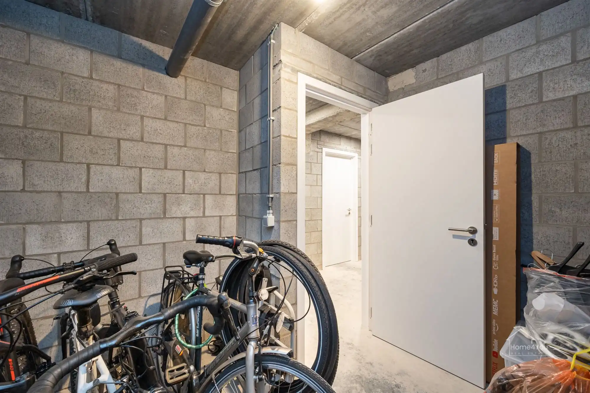 Nieuwbouw appartement met ruim terras foto 17