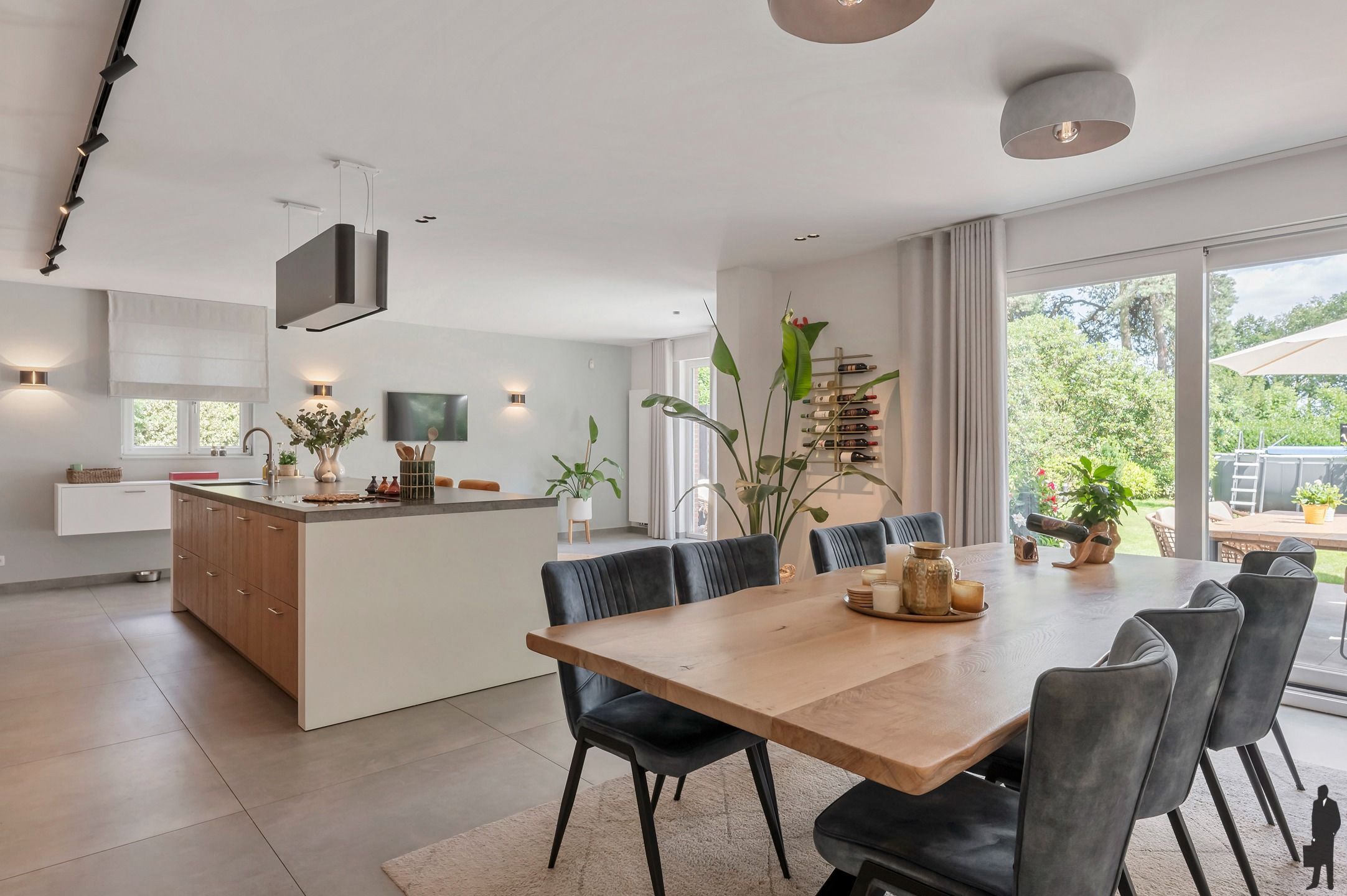 In de residentiële villawijk, De Meersebergen nabij Breda klassieke herenhuis op ca. 2135 m² met uitzicht op "Markdal". foto 14