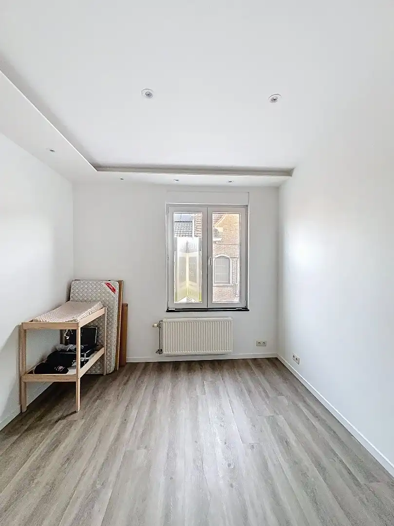 Volledig gerenoveerde,  centraal gelegen rijwoning in Tienen met tuin, terras en 3 slaapkamers foto 13