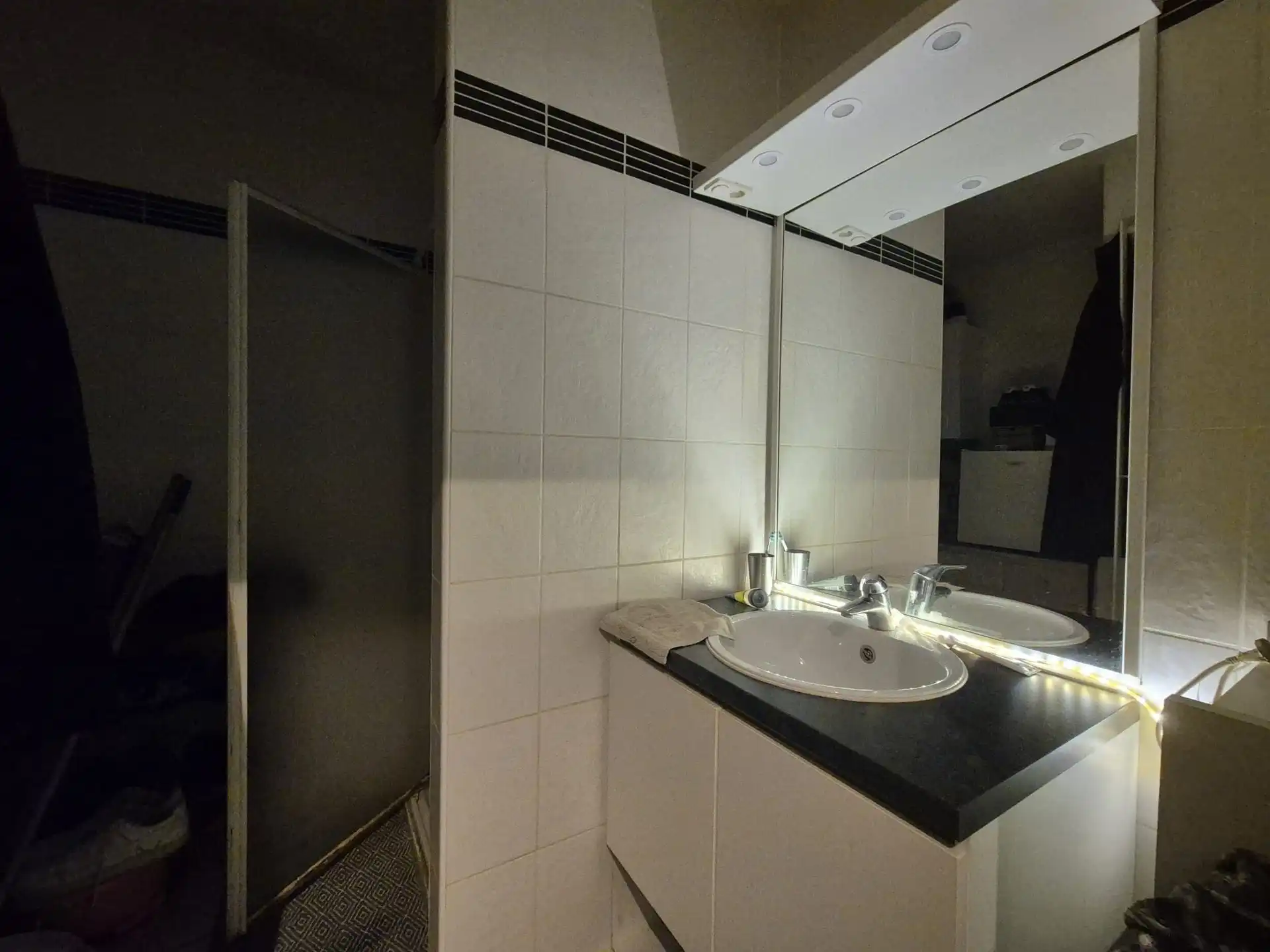 Gunstig gelegen instapklaar appartement in centrum van gemeente. foto 9