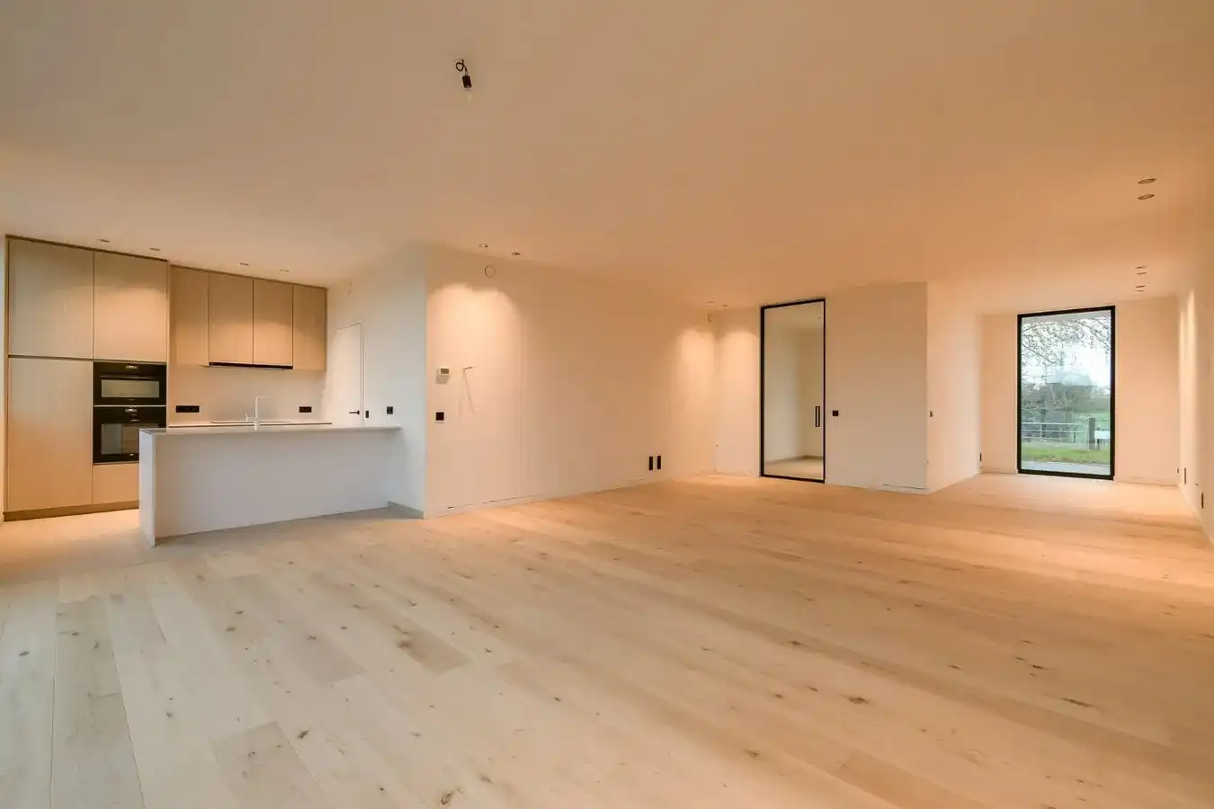 Ruime afgewerkte nieuwbouwwoning met landelijk zicht! foto 5