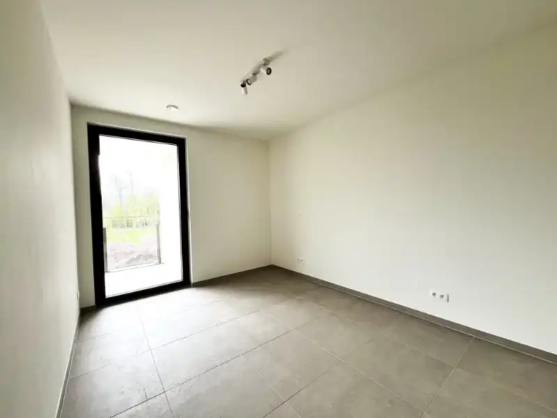 1 slaapkamer appartemnt met groot terras en garage foto 16