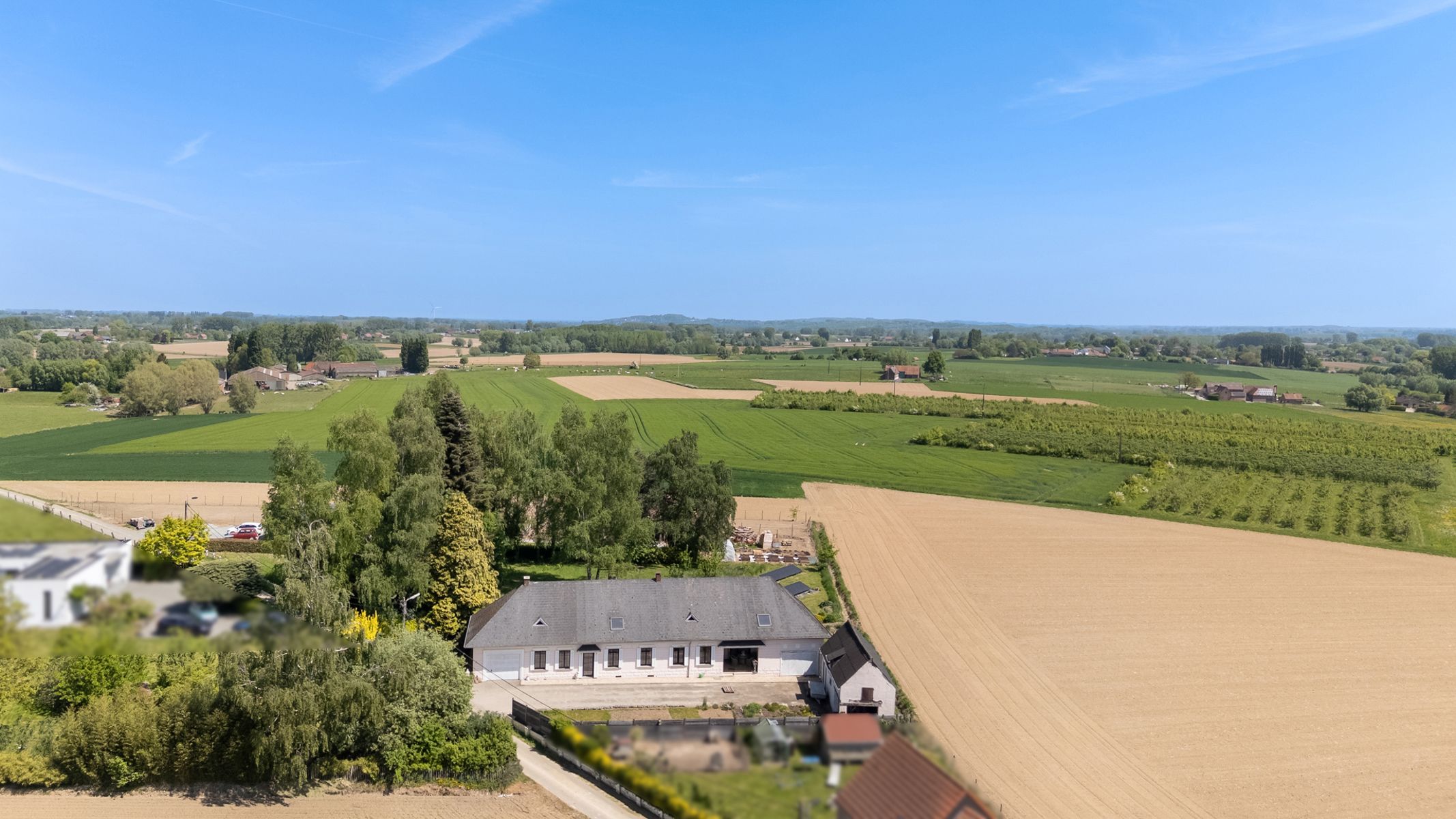 Huis te koop op unieke locatie foto 6