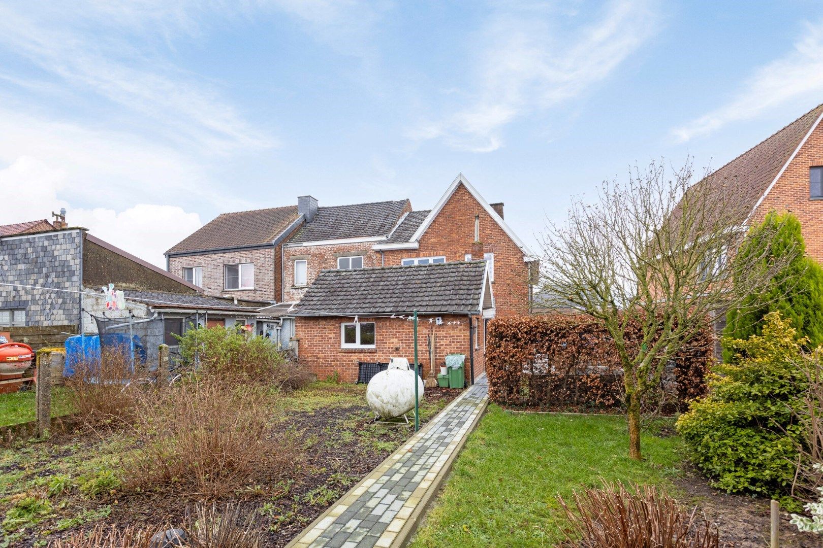 Recent vernieuwde woning met mooie tuin en garage, rand stadscentrum Tongeren foto 25