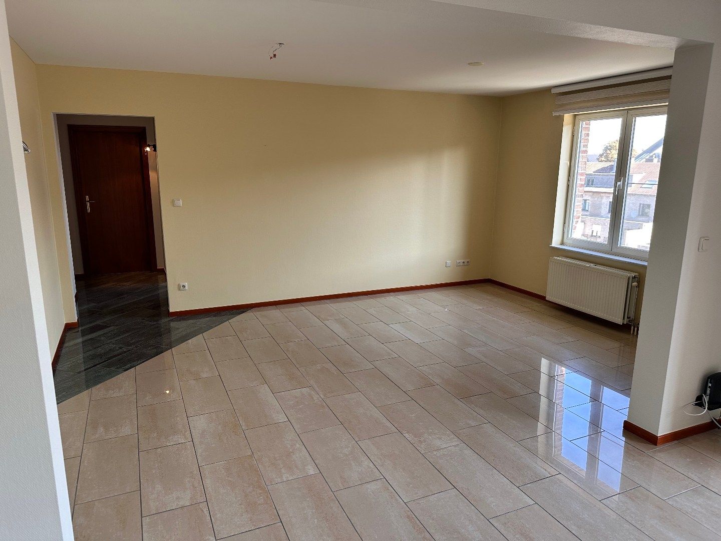 APPARTEMENT VAN 165m² MET 2 SLAAPKAMERS, 2 TERRASSEN en GESLOTEN GARAGE IN LANAKEN CENTRUM !  foto 9