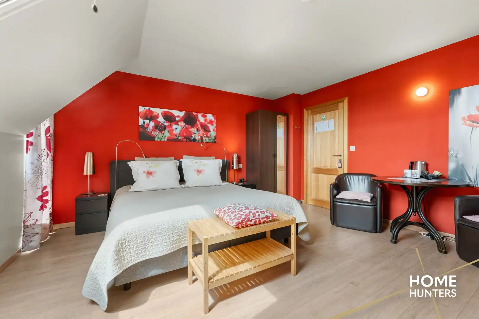 Instapklare exclusieve eigendom met historisch bijgebouw en hoogwaardige afwerking in een oase van rust en ruimte foto 18