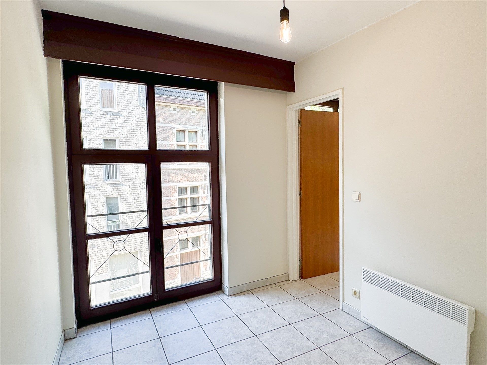 Knus appartement in gezellige buurt nabij Paardenmarkt! foto 4