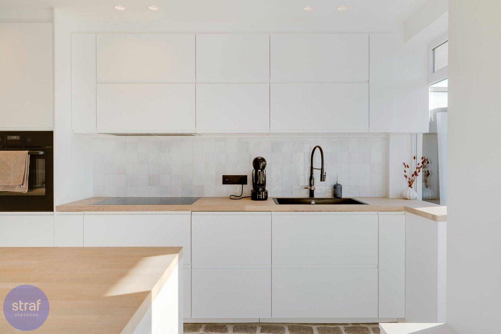 Zalig wonen op Linkeroever – in een gerenoveerd appartement met zicht op groen foto 6