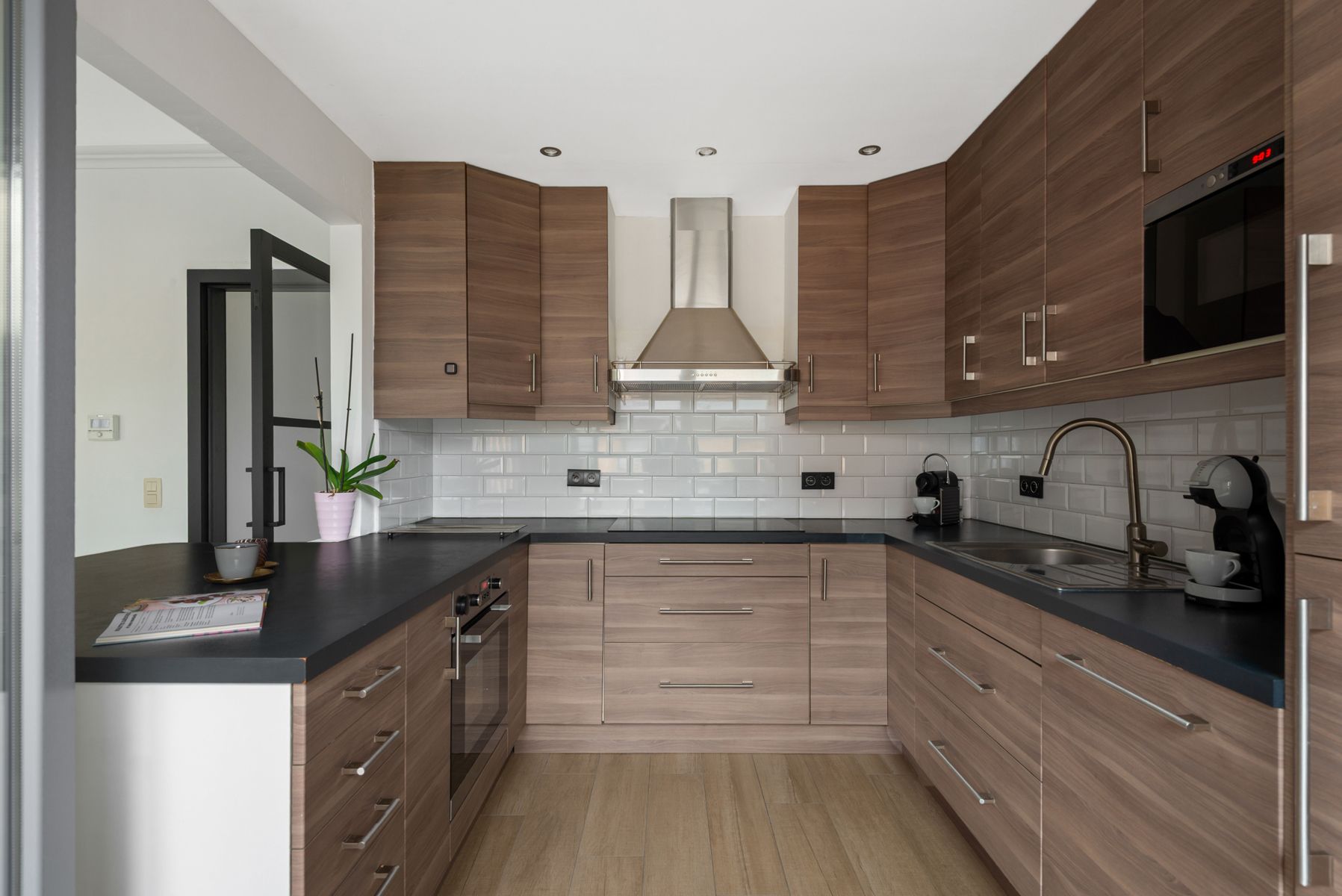 Lichtrijk appartement met 136 m² bewoonbare oppervlakte ! foto 3