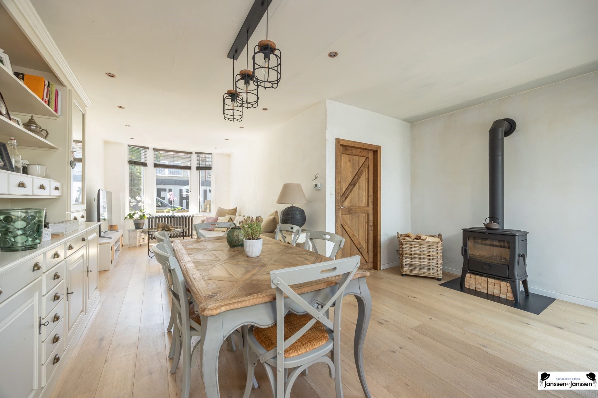 Charmante Woning met Historische Charme in Kapellen foto 6