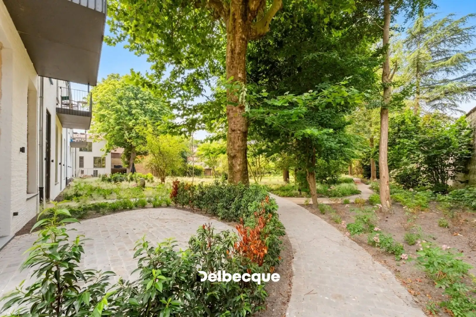 Uniek vernieuwbouwproject met riante tuin in hartje Brugge foto 7