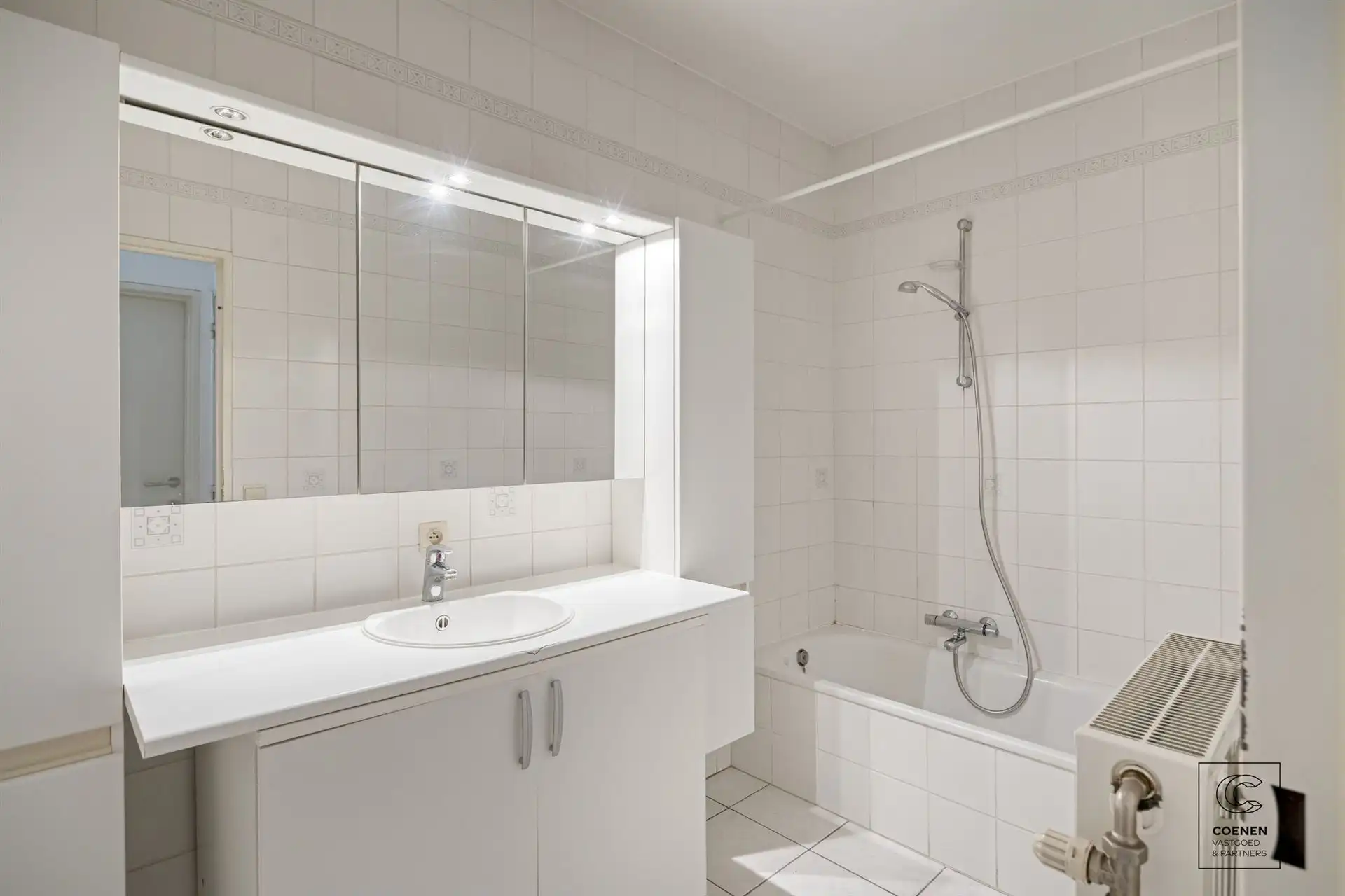 Ruim appartement van 90 m² met 2 slpk's te Schoten! foto 10