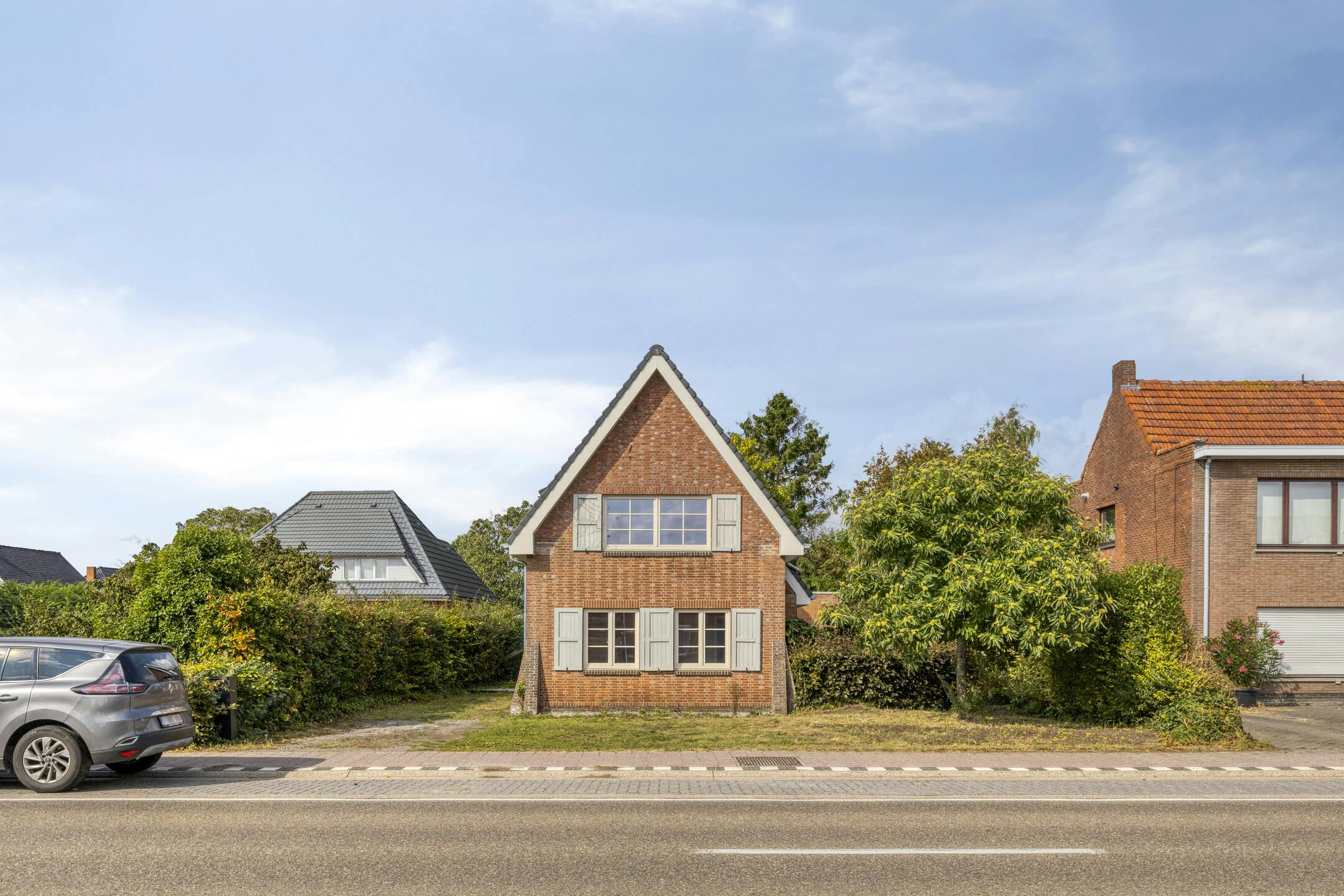 Hoofdfoto van de publicatie: Karaktervol huis te koop nabij dorpskern Oostmalle!