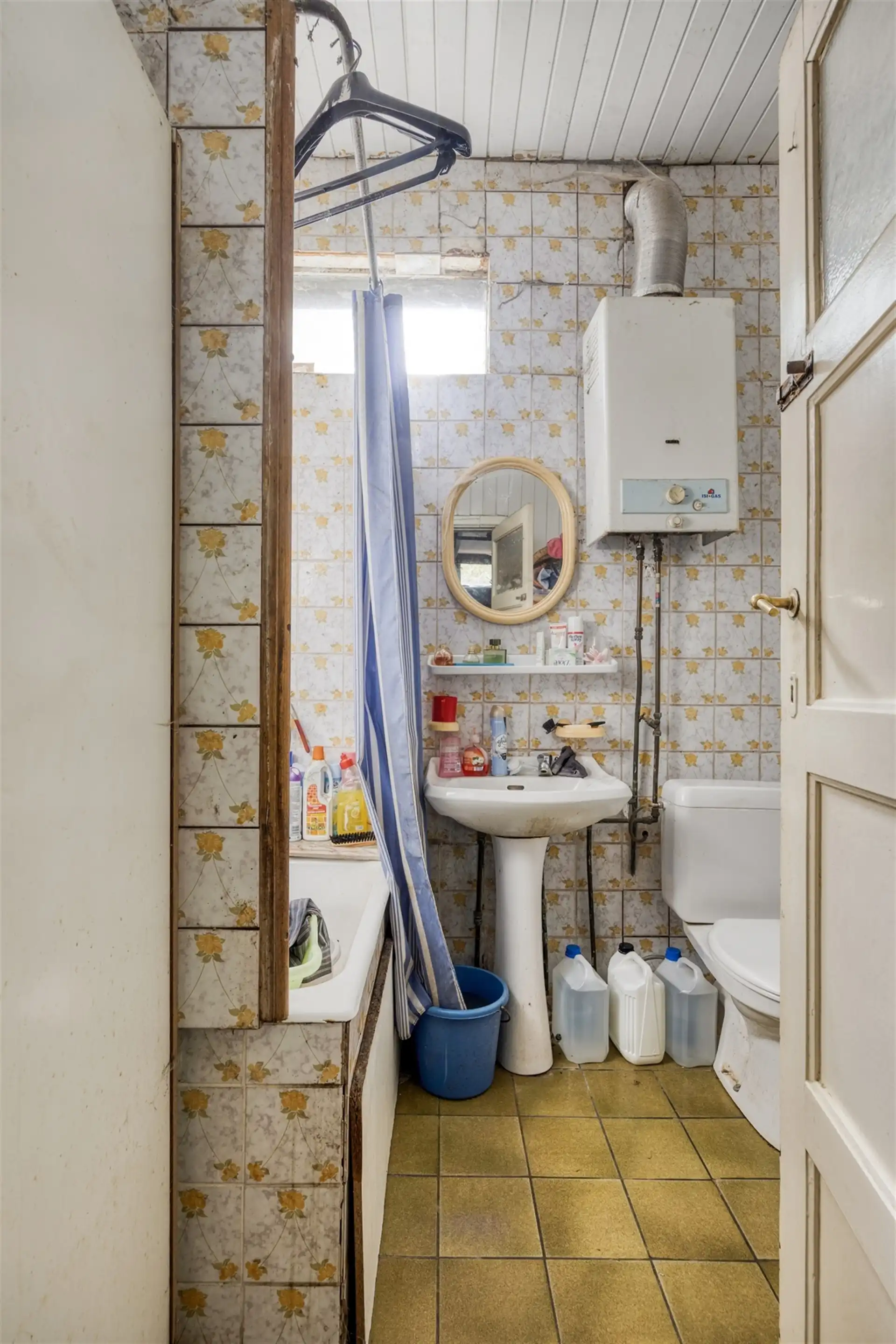 IN OPTIE! Prachtig gelegen, compleet te renoveren hoeve foto 14