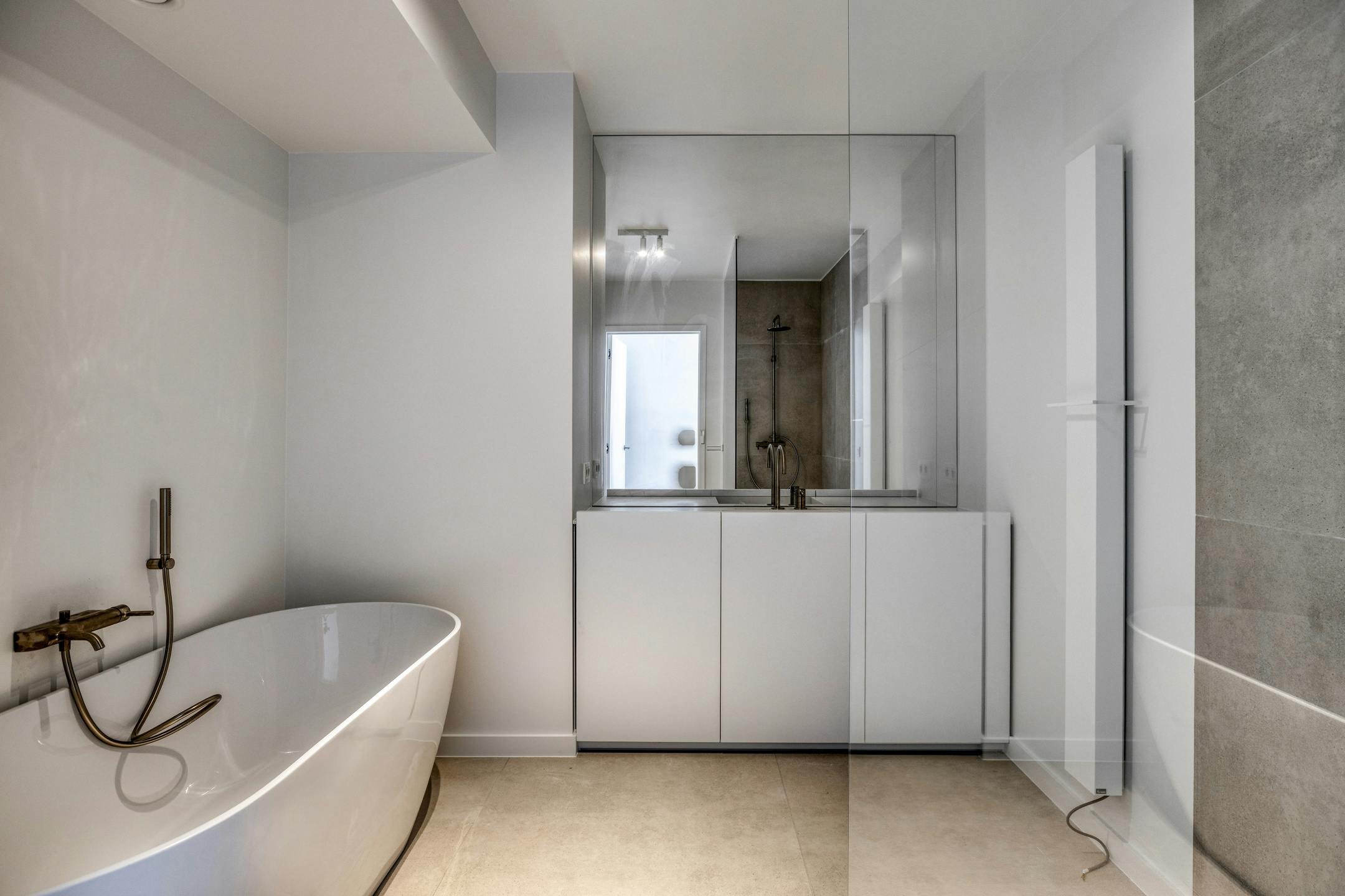 Ruim nieuwbouw appartement (147m²) met 3 slaapkamers foto 13