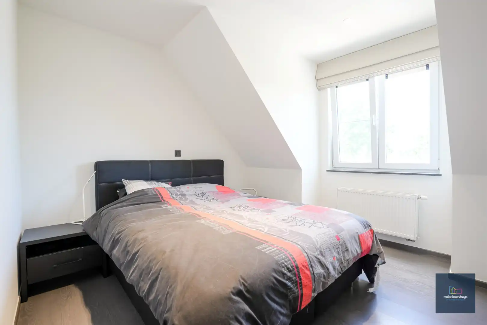 Instapklaar 2-slpk app. met alle comfort + garage foto 8