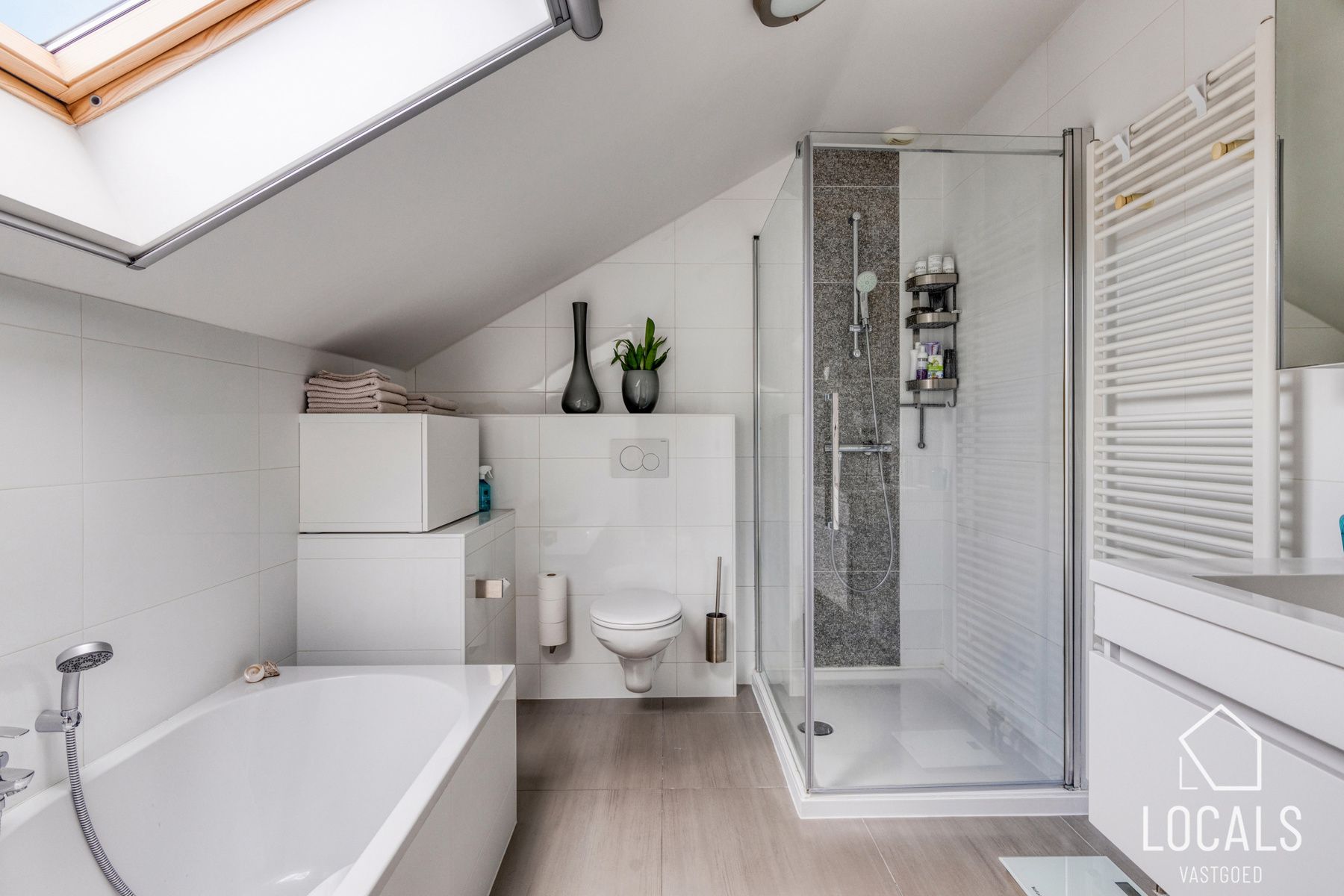 Instapklaar duplexappartement in het centrum van Ninove foto 10