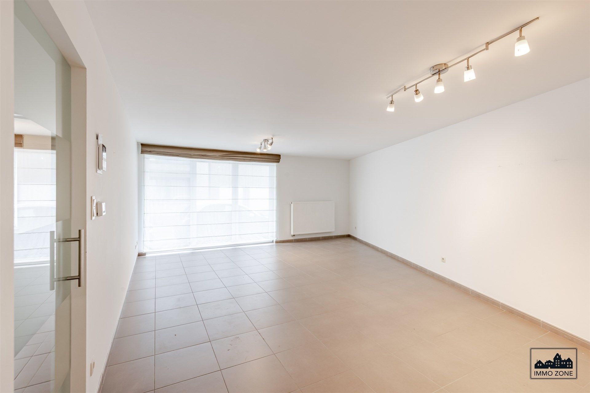 Gelijkvloers modern appartement in centrum Wetteren foto 4