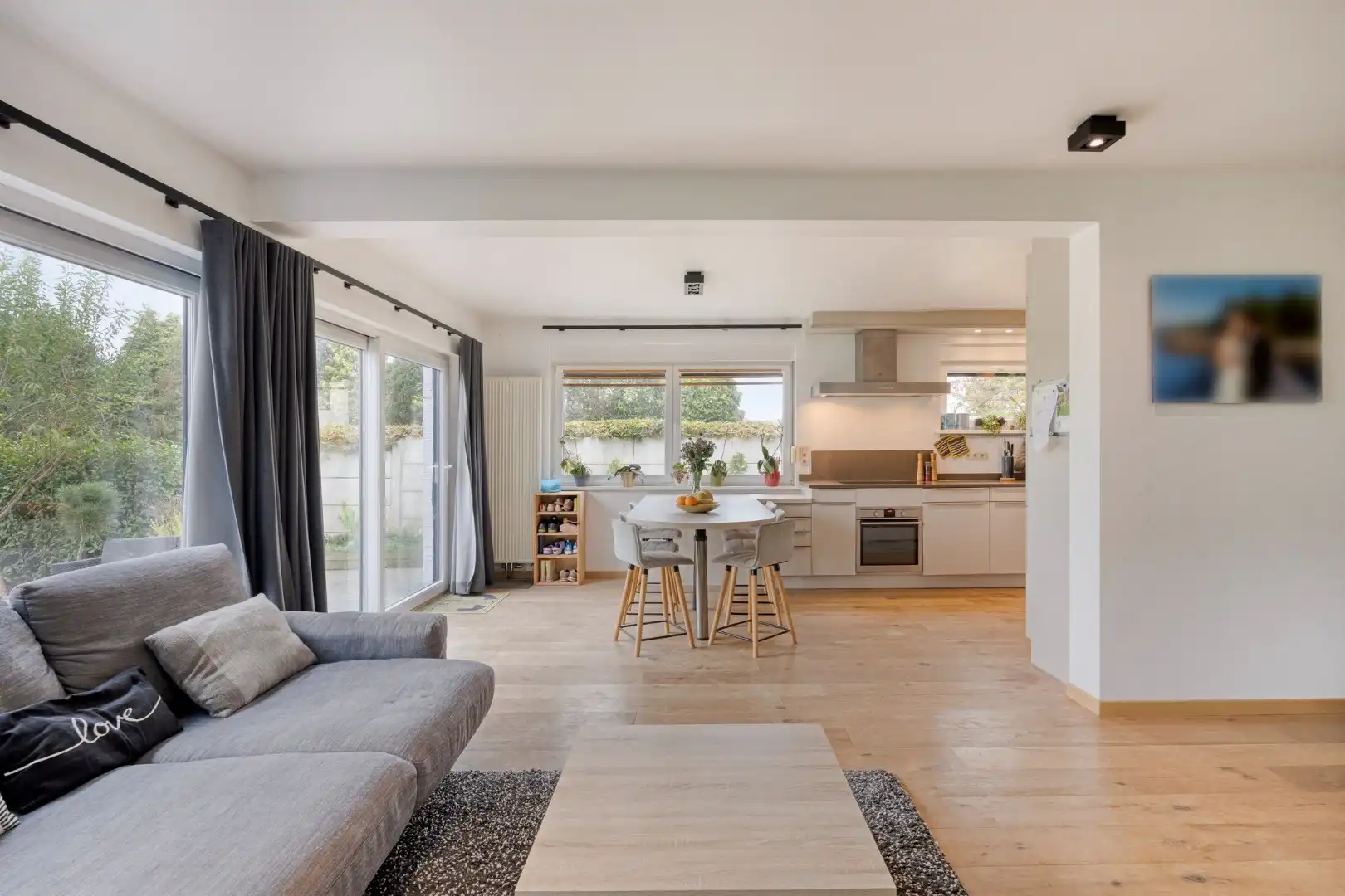 Open bebouwing met 4 slaapkamers, bureau, garage en prachtige tuin in Boutersem – EPC 158 kWh/m² - bewoonbare opp. 282 m² foto 6