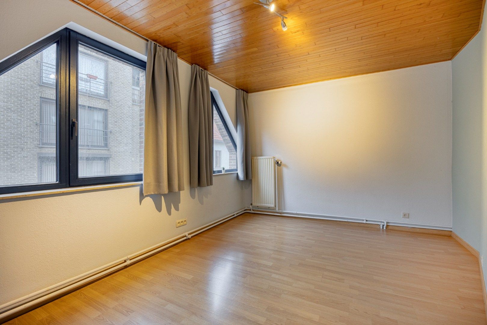 Instapklare woning met 5 slaapkamers, tuin, terras en garage in Kessel-Lo – EPC 329 kWh/m² - bewoonbare opp. 186 m² foto 20