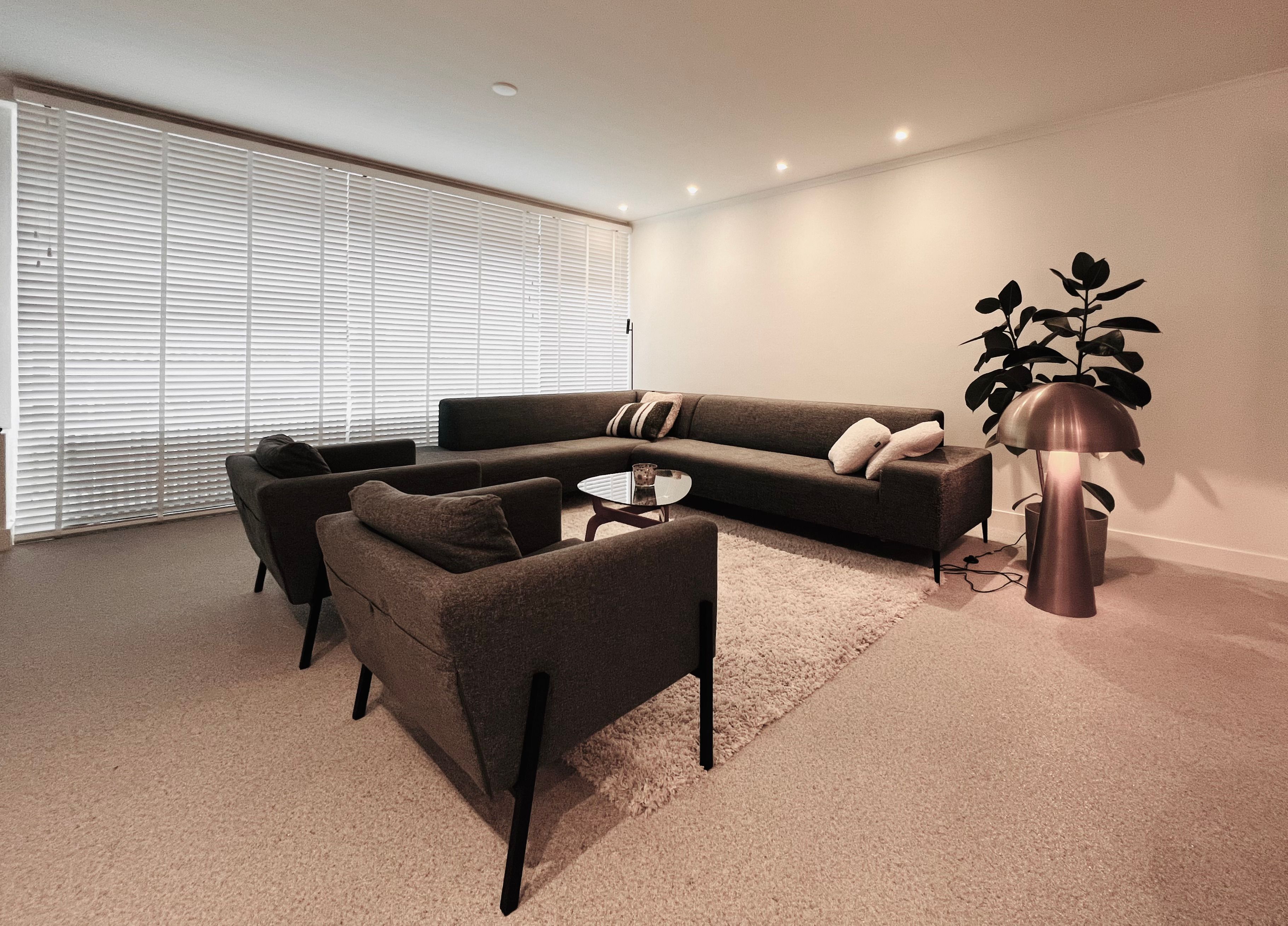 Gerenoveerd twee slaapkamer appartement in het centrum van Genk foto 3